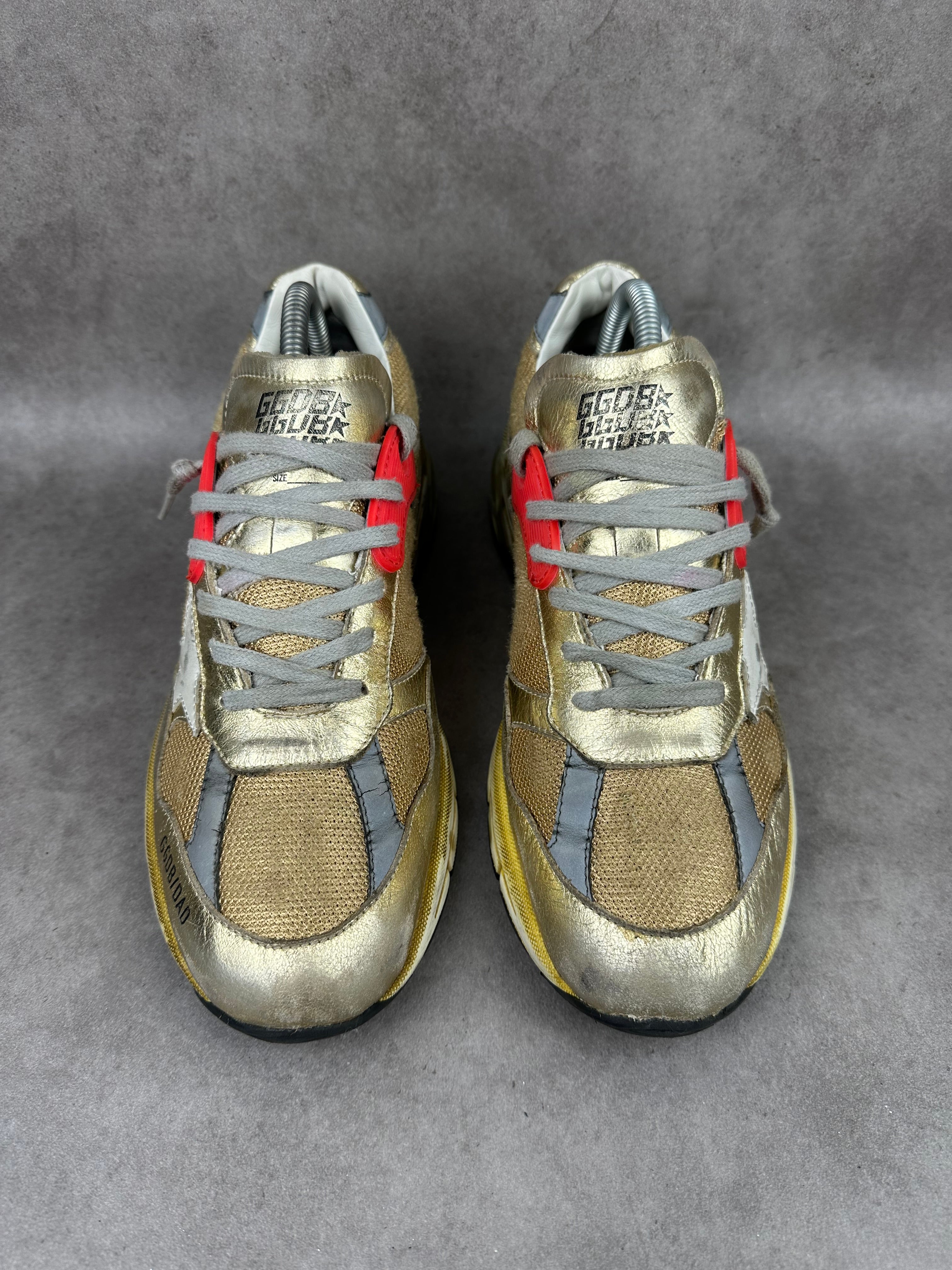 Golden Goose Dad-star doré T40