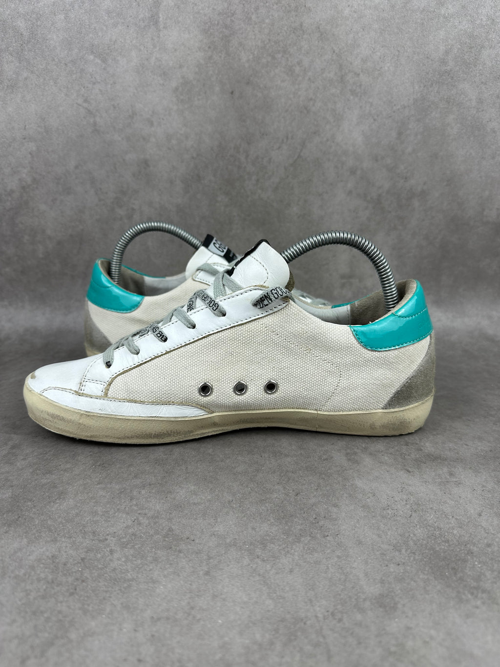 Golden Goose superstar T41