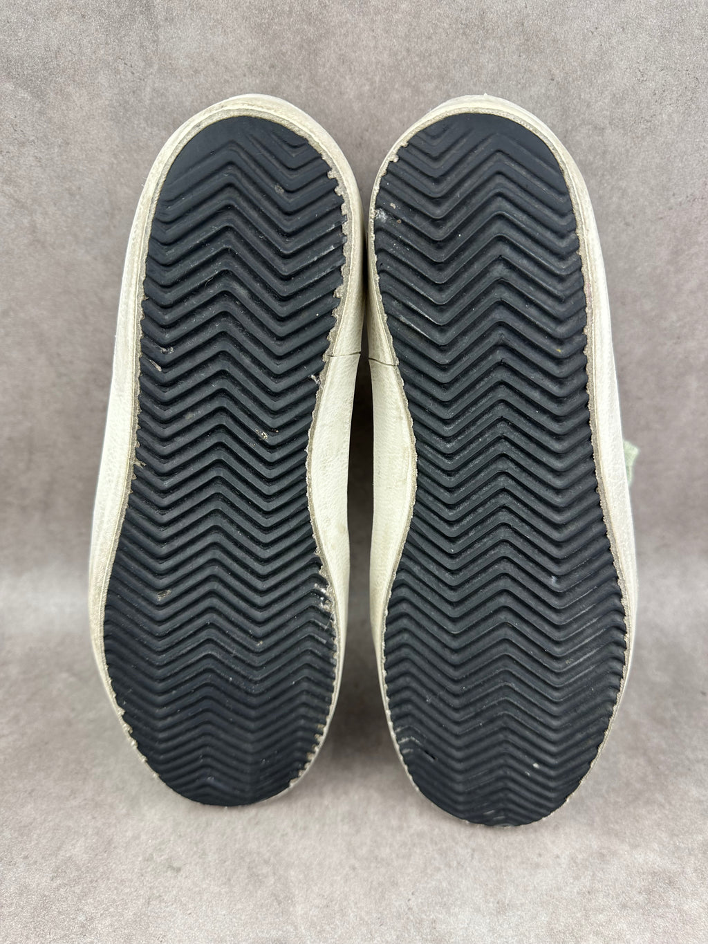 Golden Goose superstar T39
