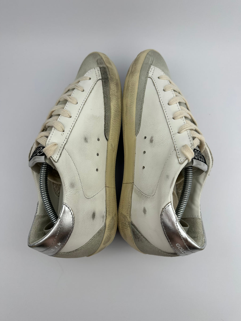 Golden Goose Superstar doré T38