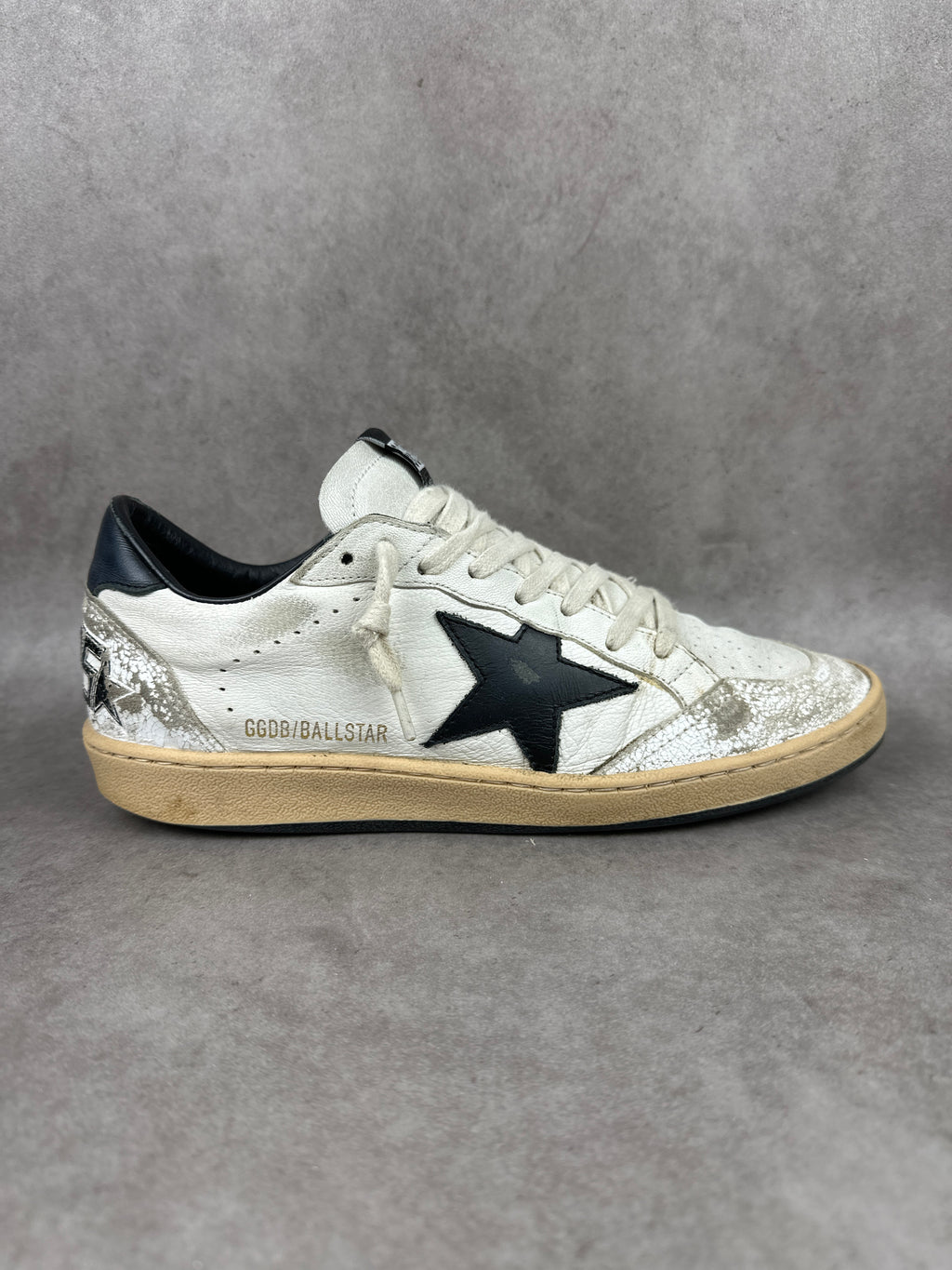 Golden Goose Ballstar blanche et noire T38-007