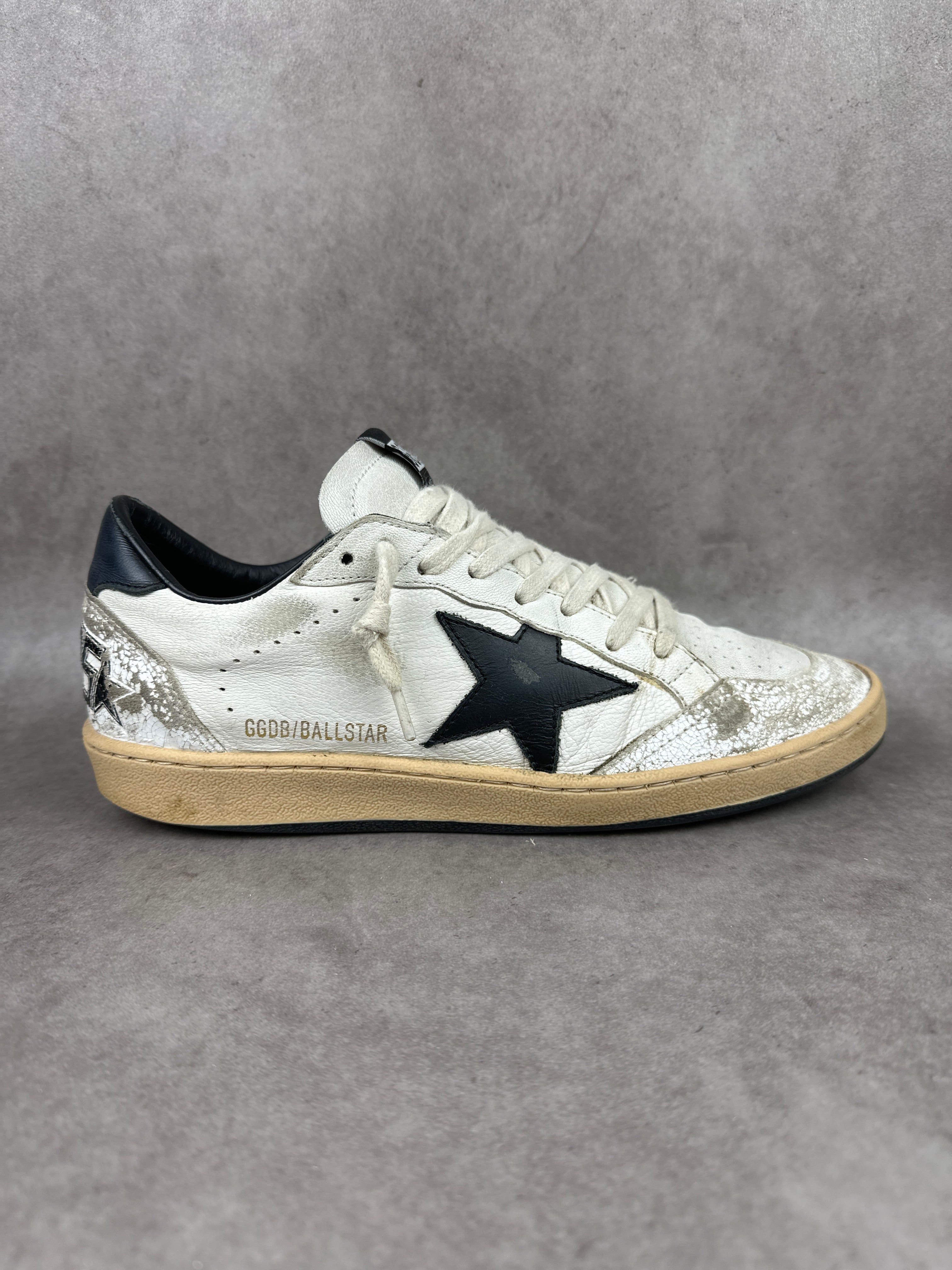Golden Goose Ballstar blanche et noire T38-007