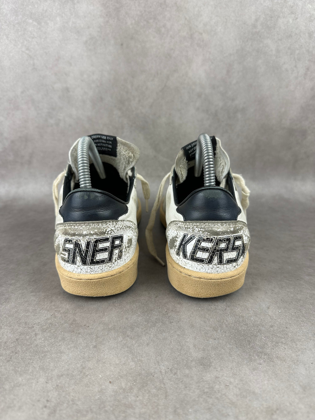 Golden Goose Ballstar blanche et noire T38-007