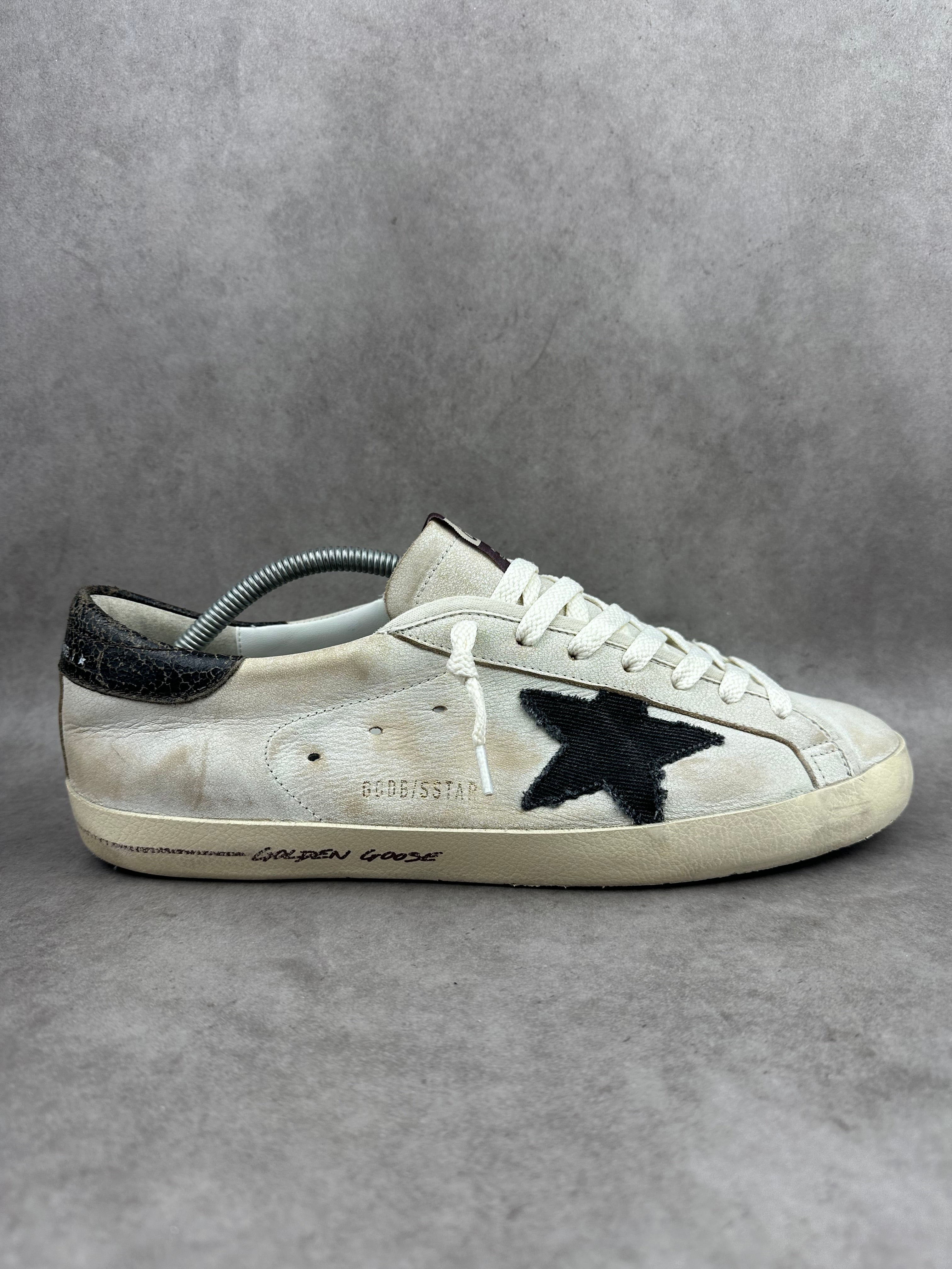 Golden Goose superstar T44