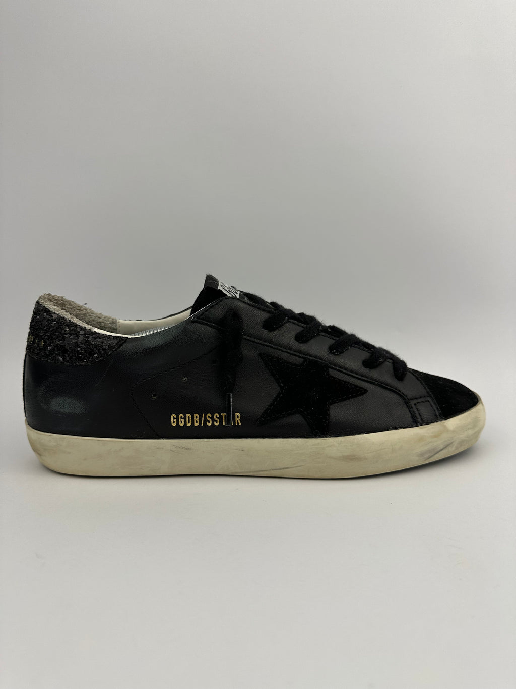 Golden Goose Superstar Noire T39