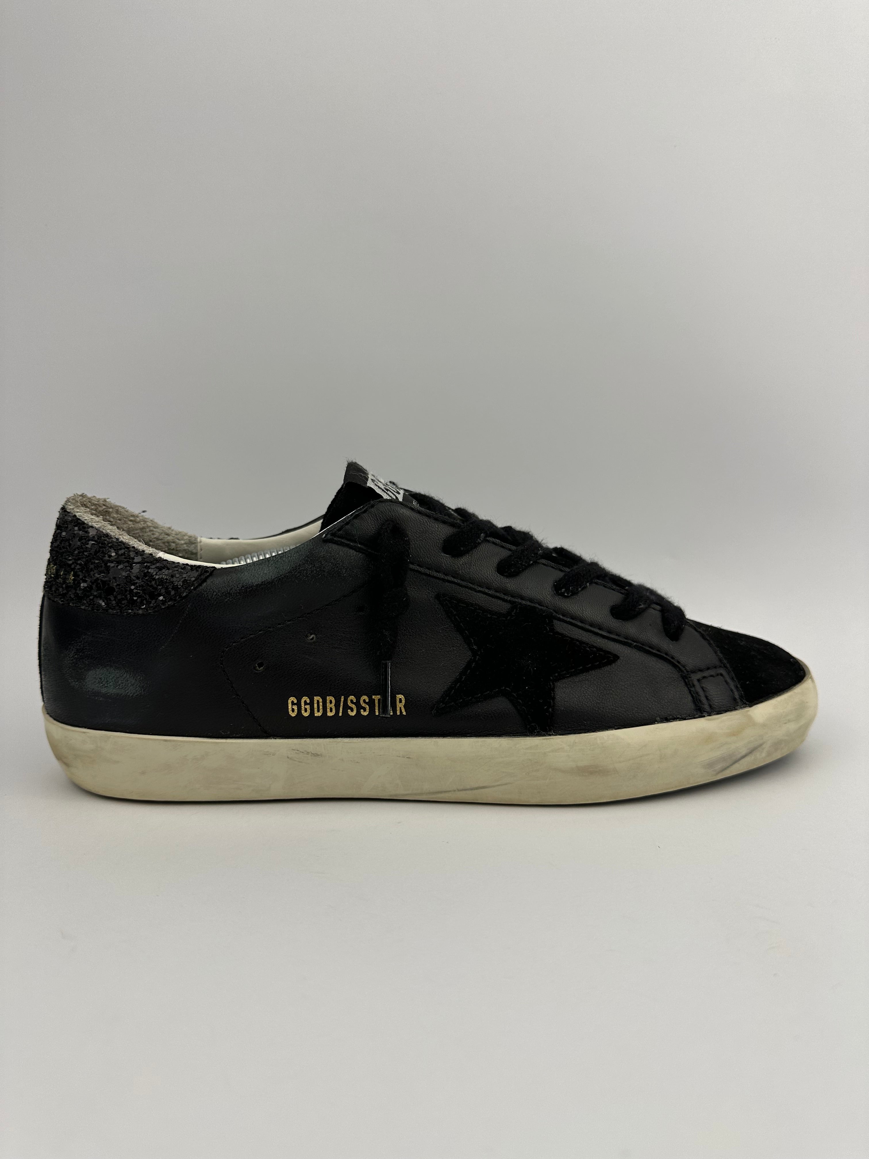 Golden Goose Superstar Noire T39
