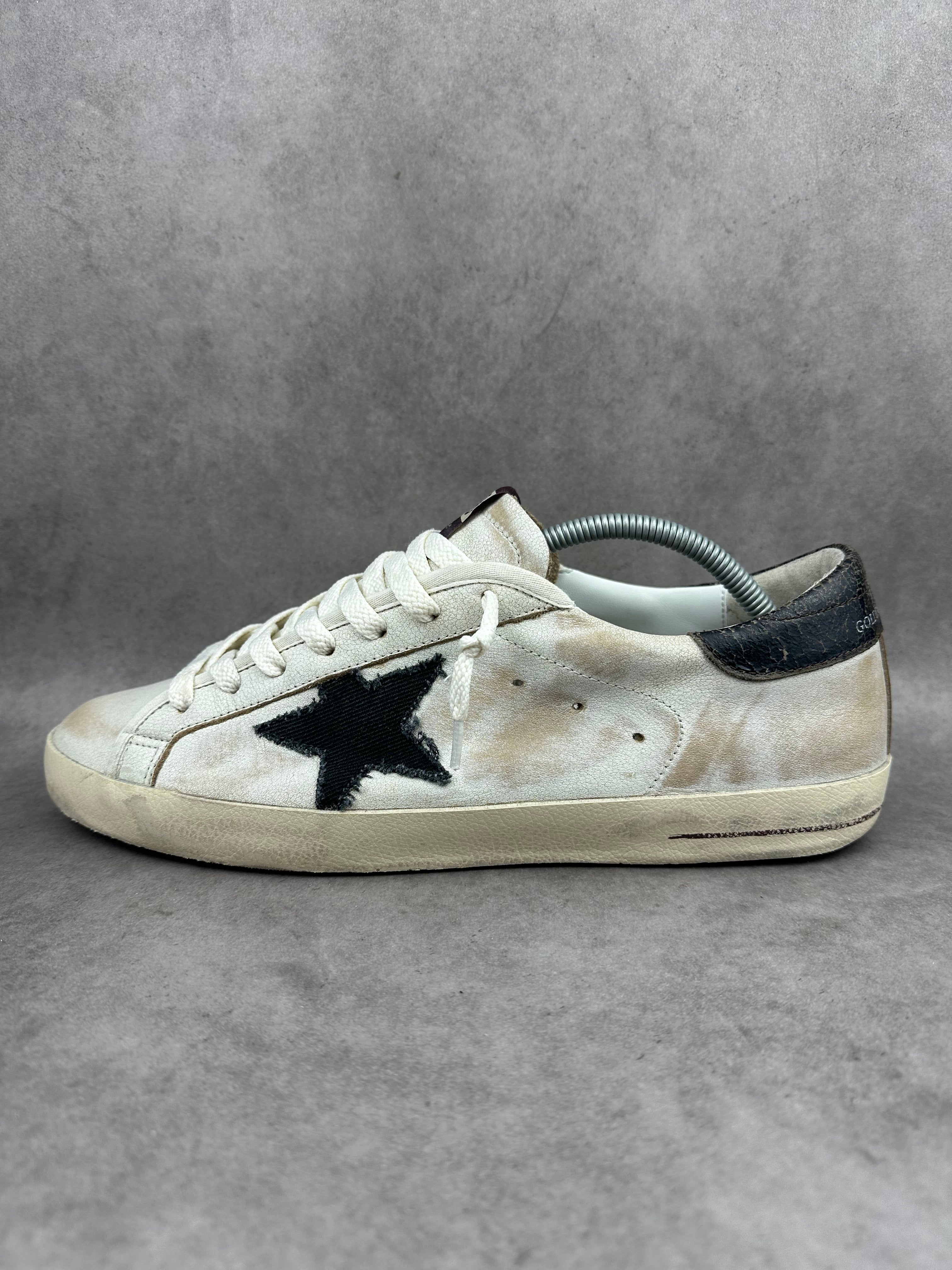 Golden Goose superstar T44