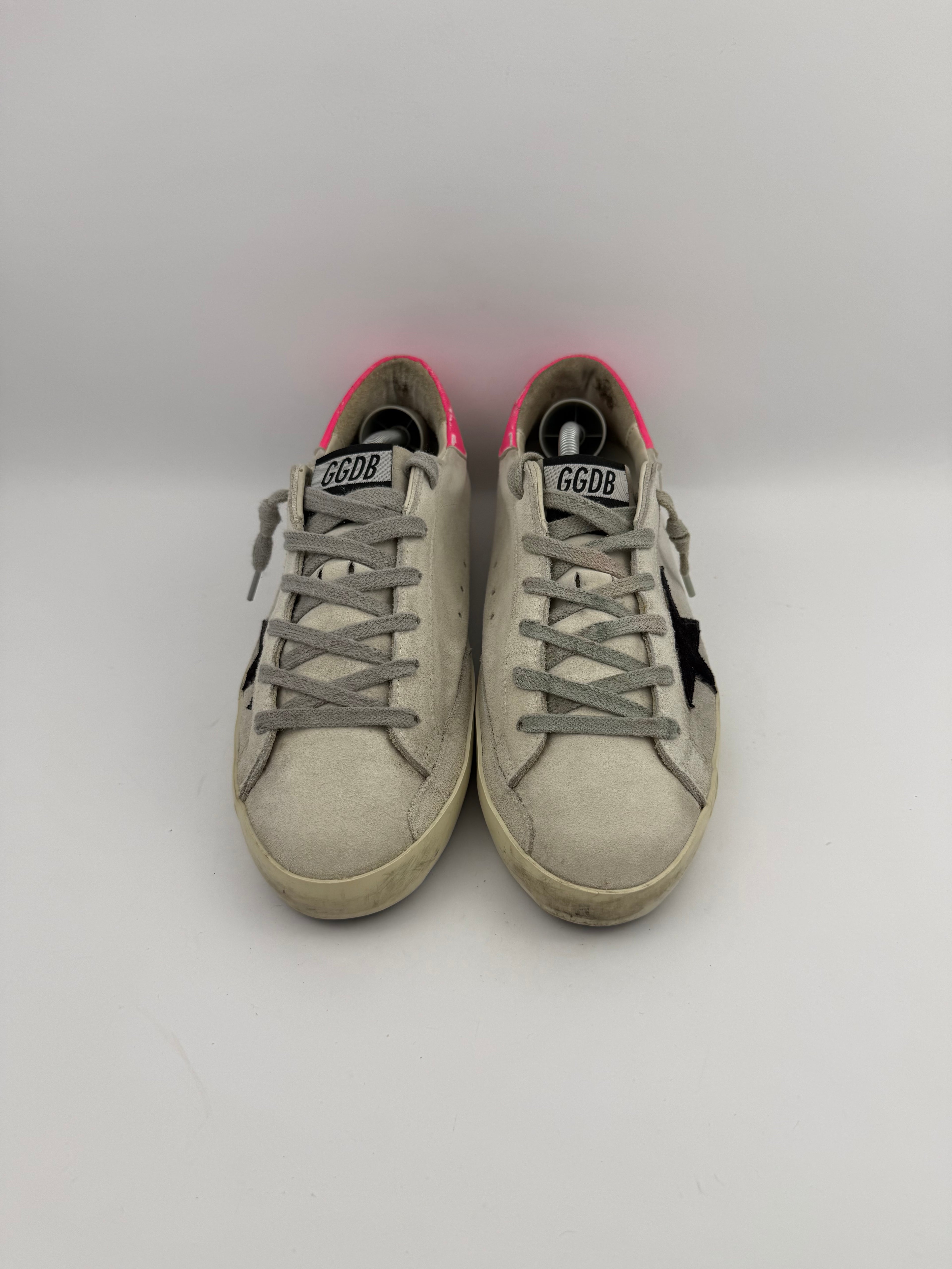 Golden Goose superstar T38