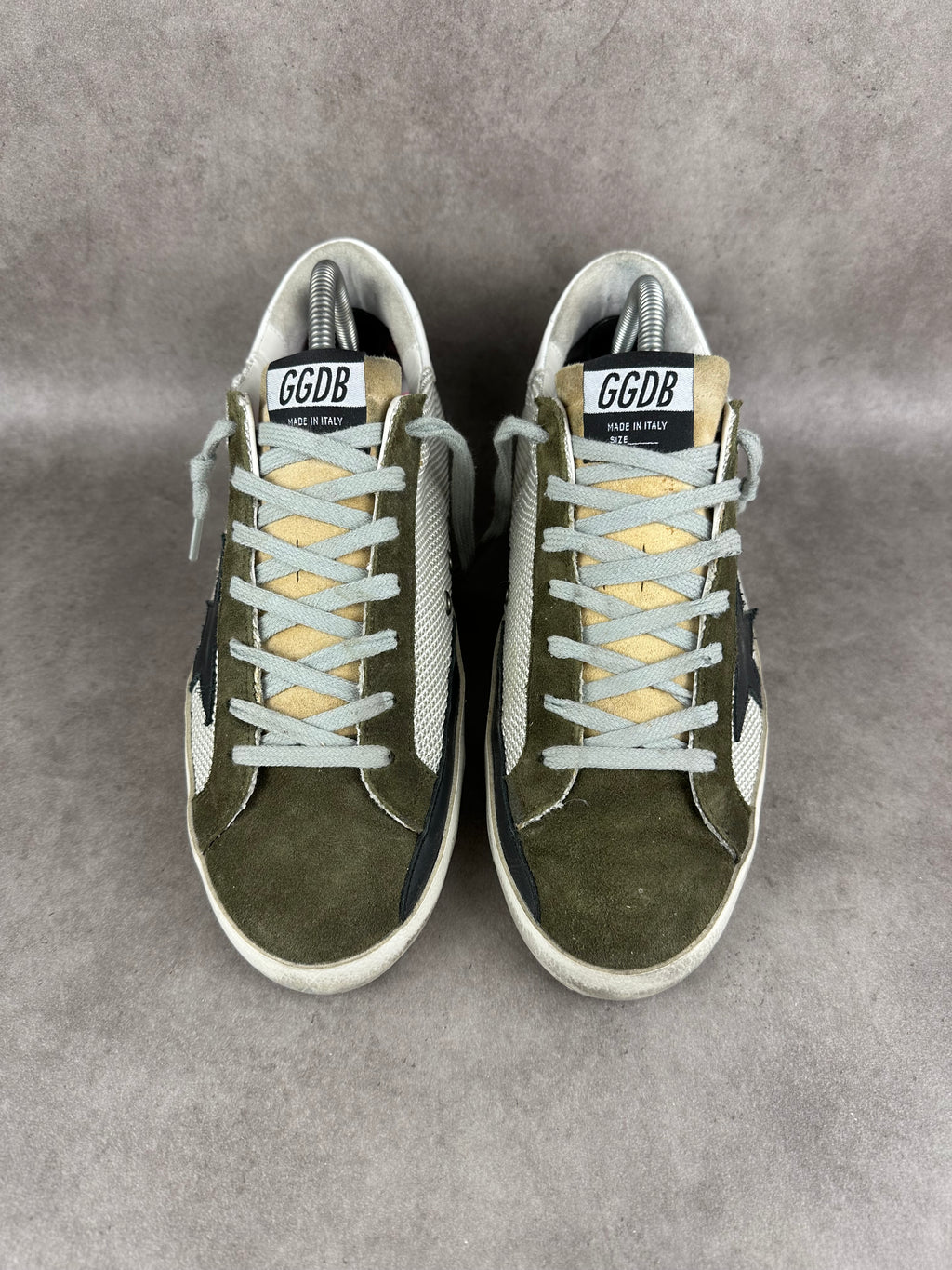 Golden Goose superstar Kaki T41-004