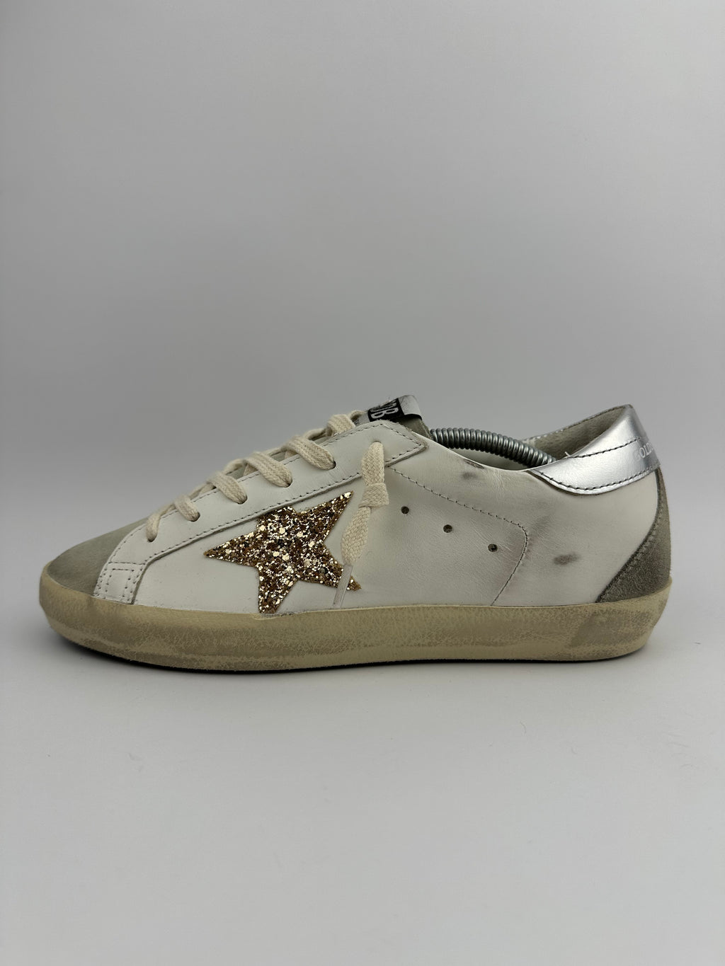 Golden Goose Superstar doré T38