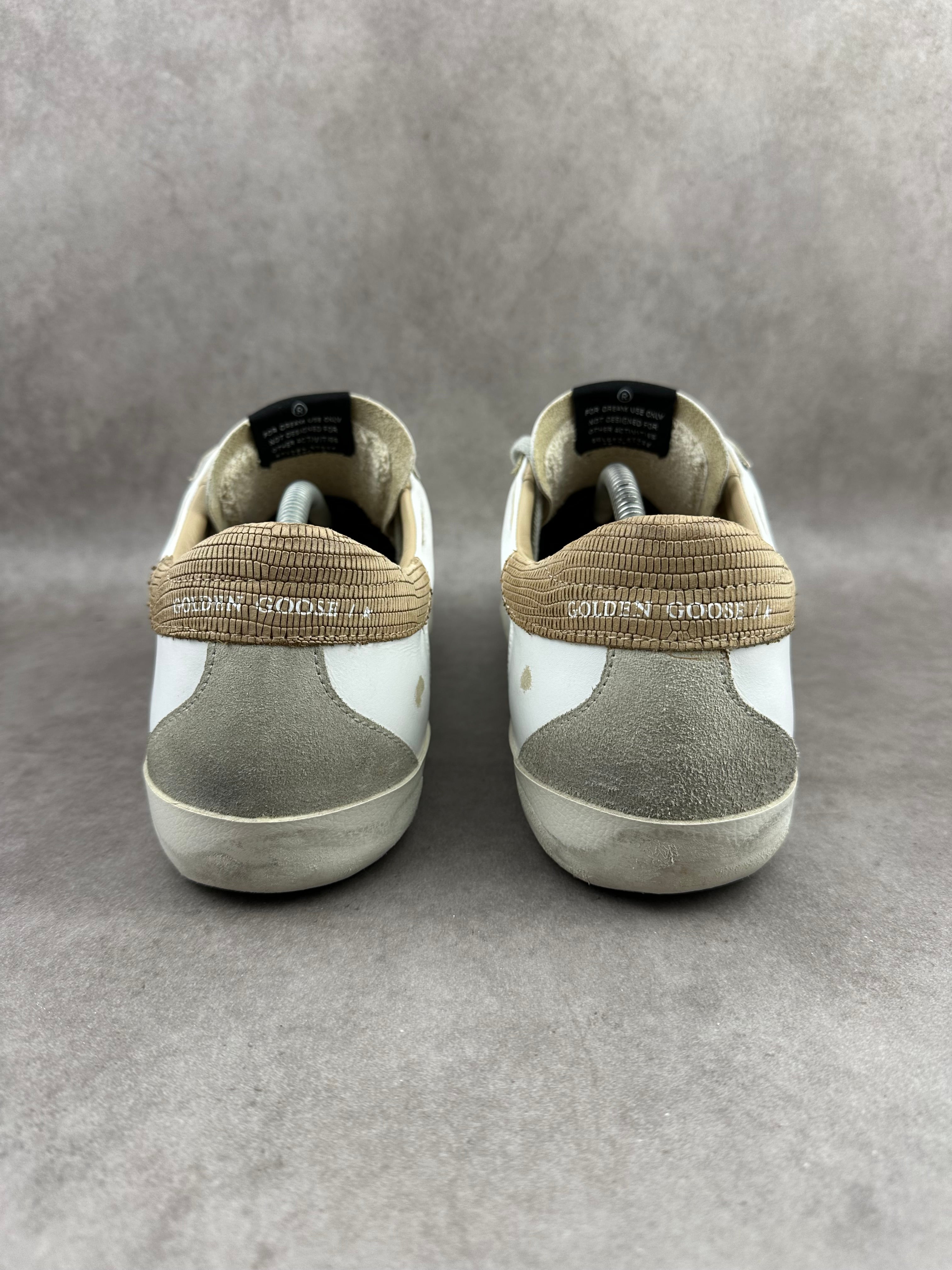 Golden Goose superstar T44