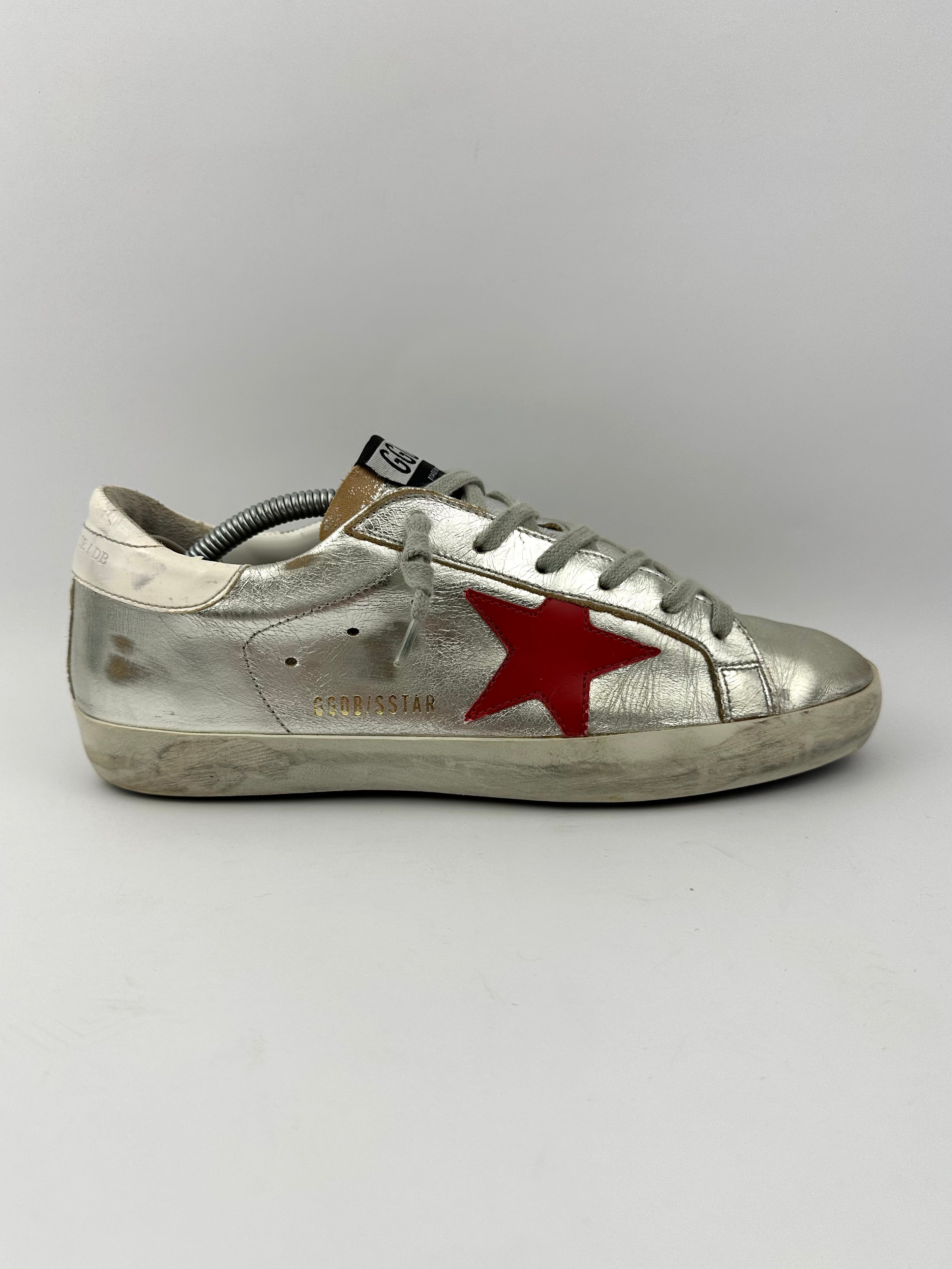 Golden Goose superstar T38
