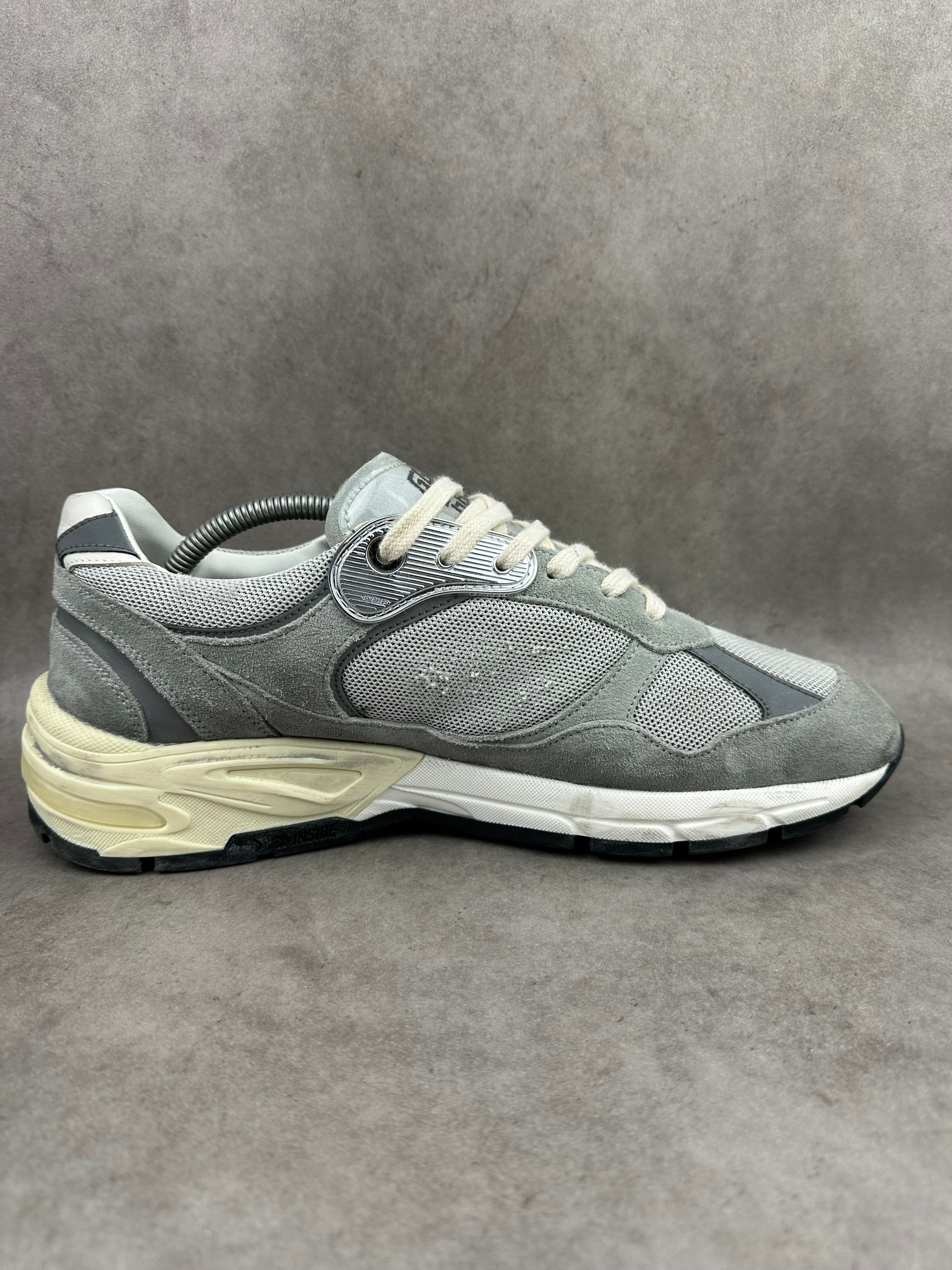 Golden Goose Dad star grise T44