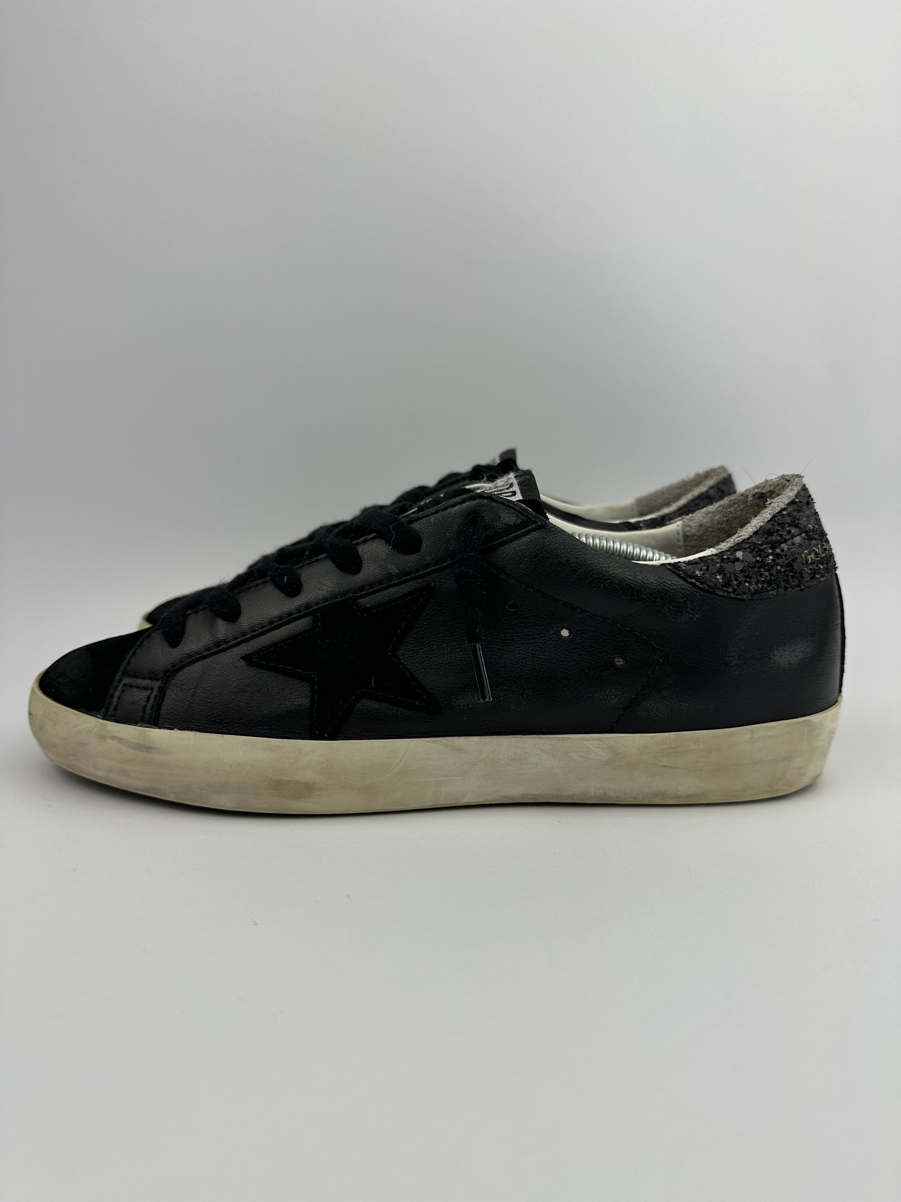 Golden Goose Superstar Noire T39