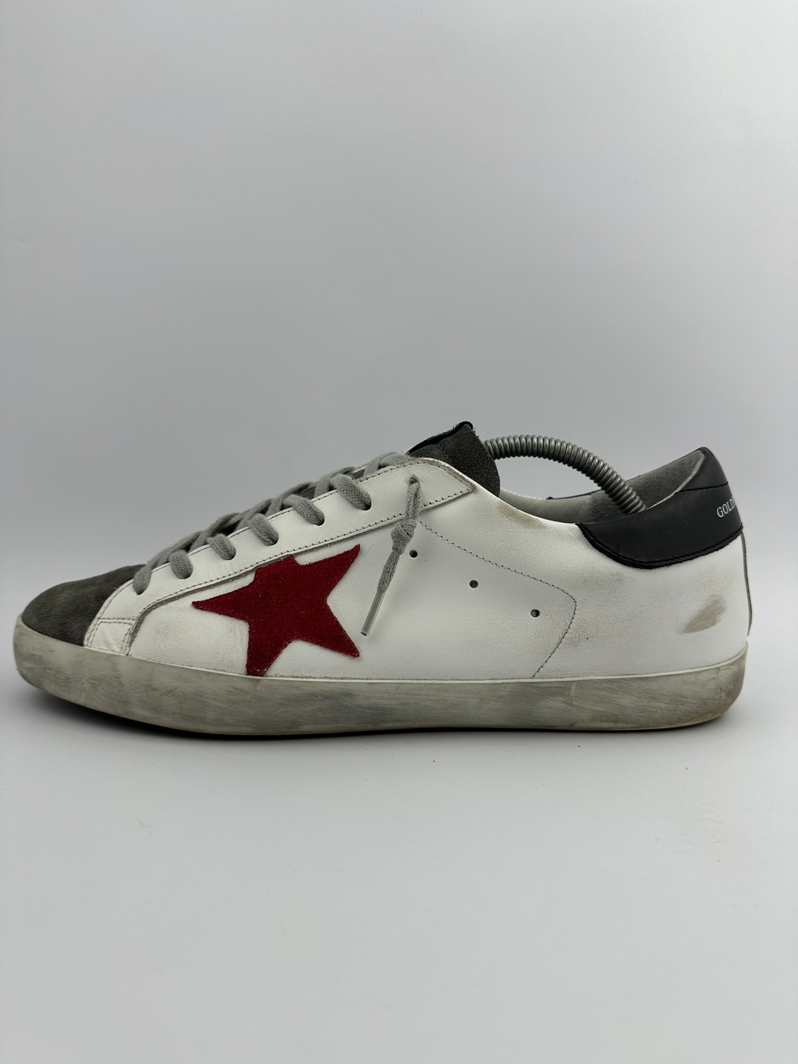 Golden Goose Superstar T44