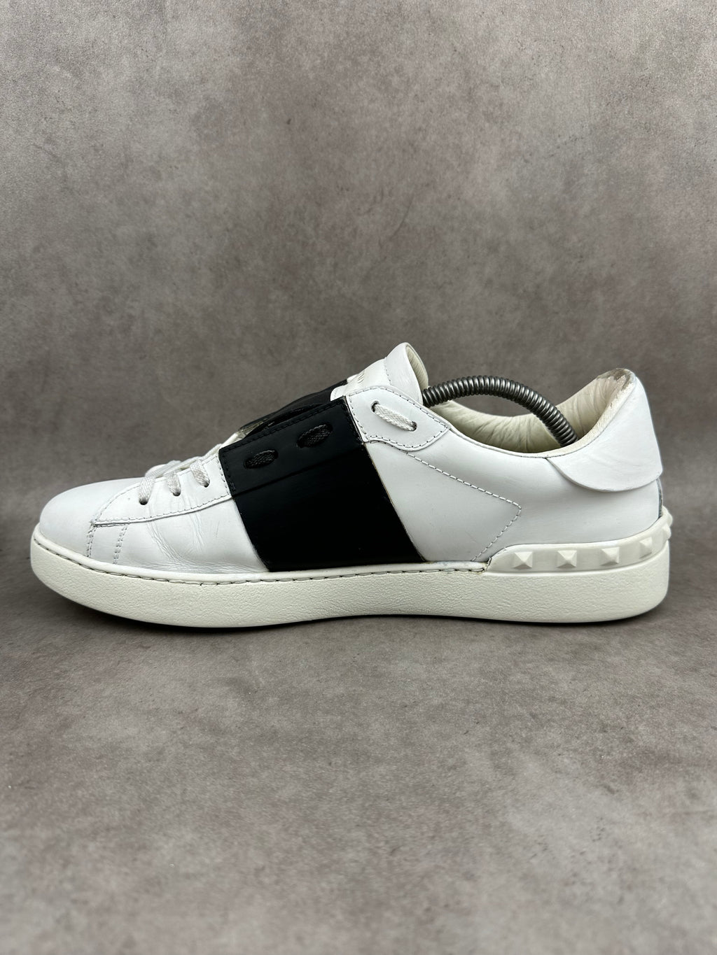 Valentino Garavani Open noire T44