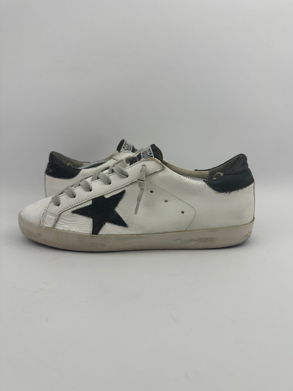 Golden Goose Superstar T39