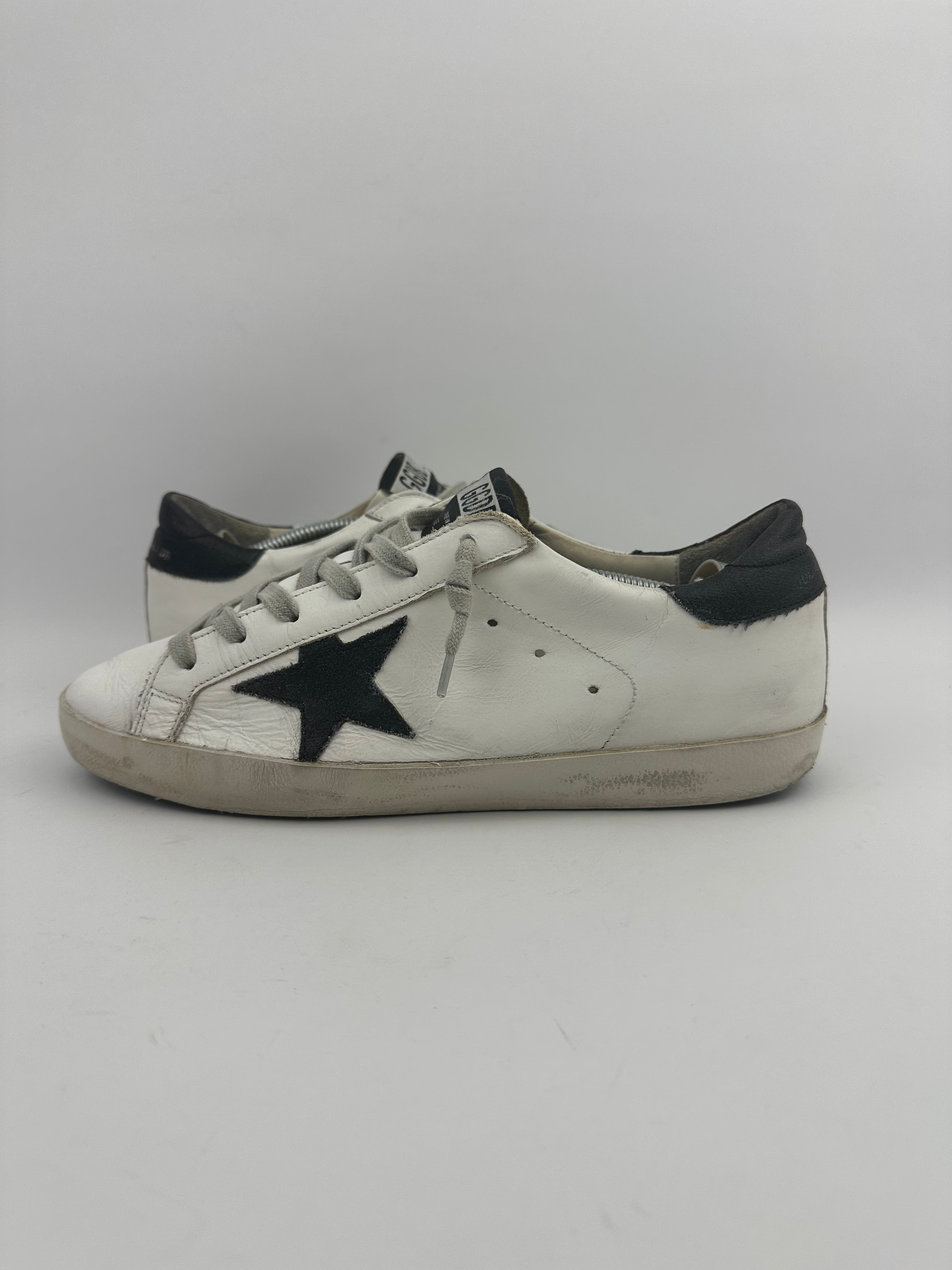 Golden Goose Superstar T39