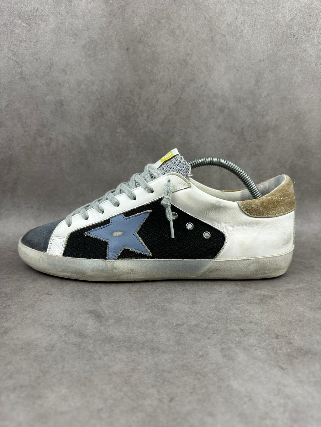 Golden Goose superstar T42