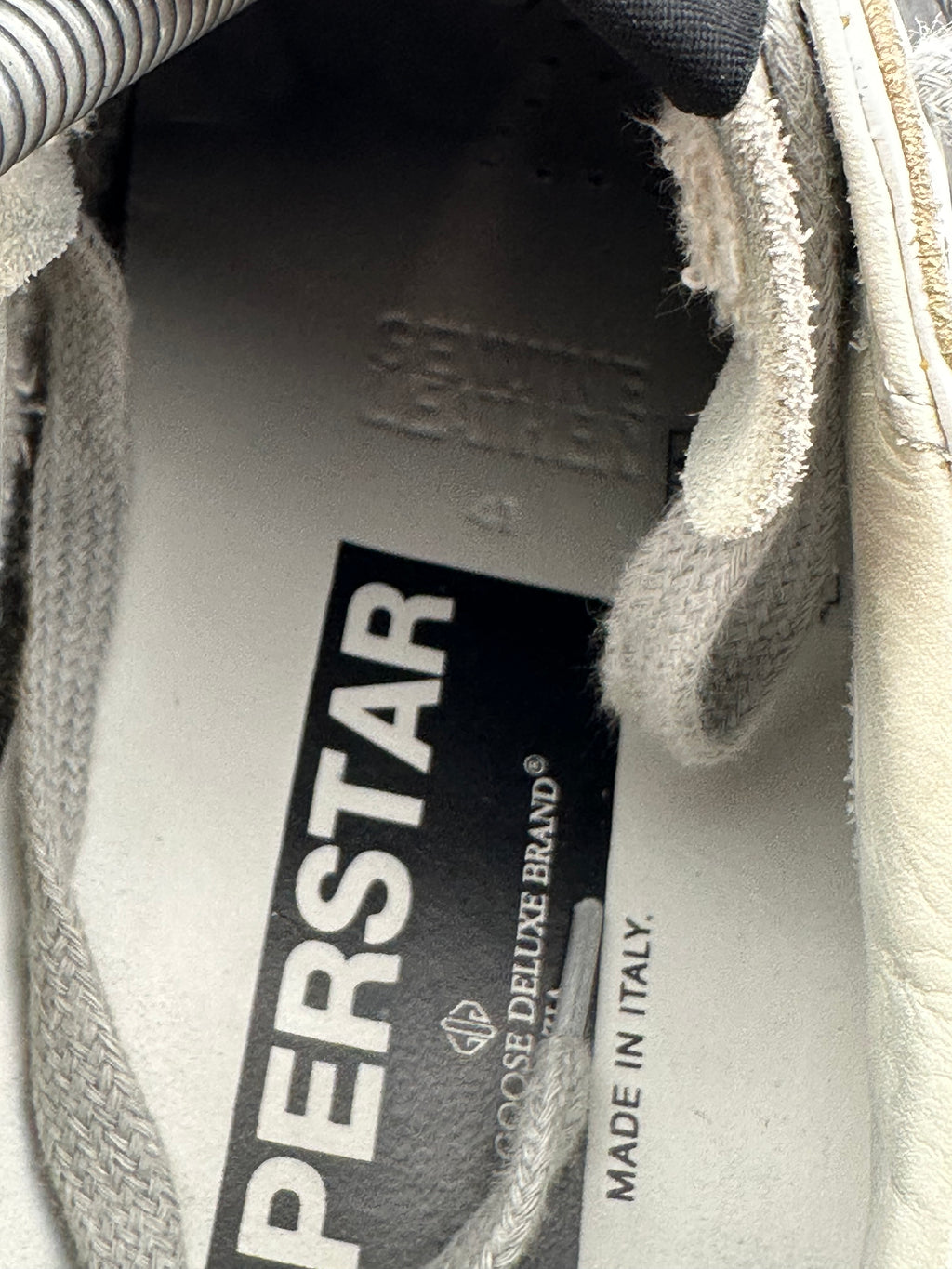 Golden Goose superstar T41