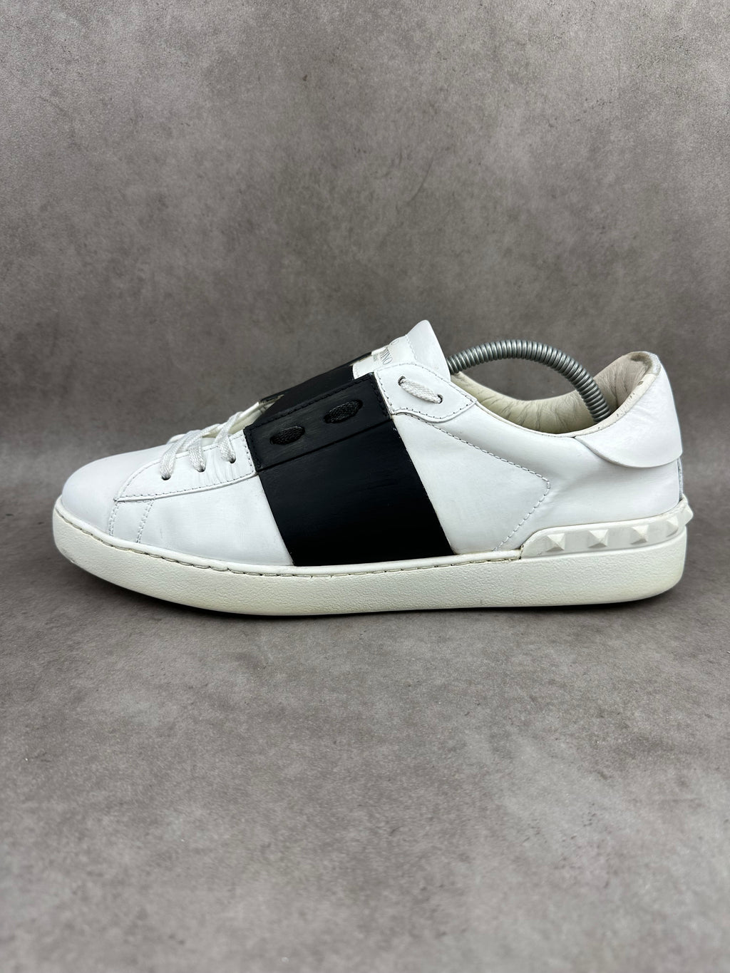 Valentino Garavani Open noire T44