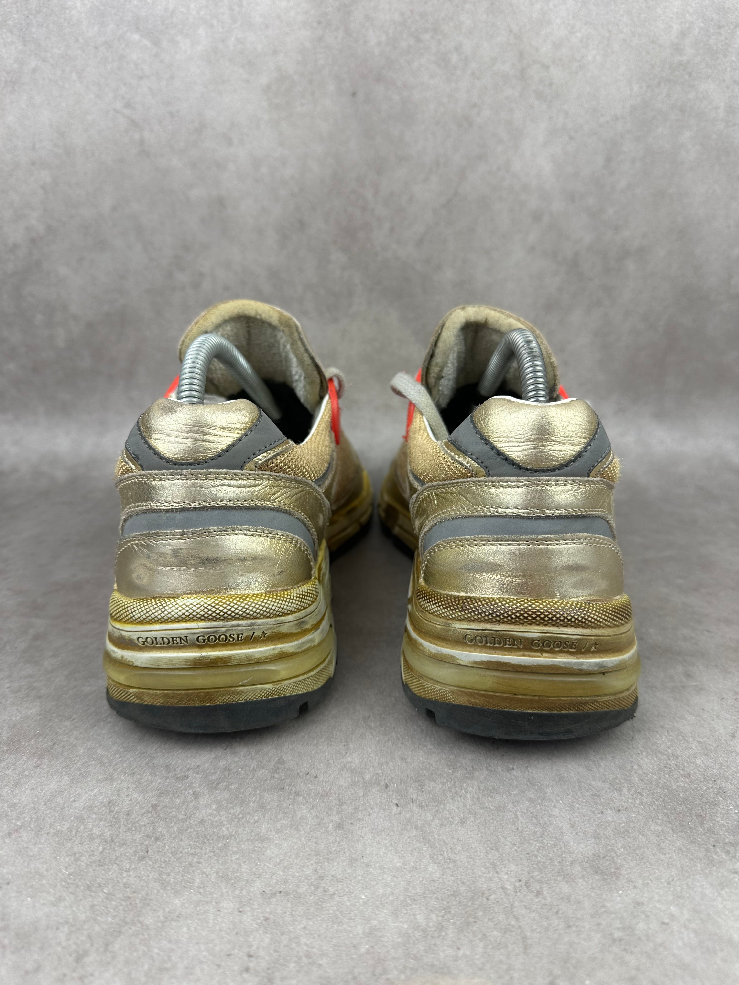 Golden Goose Dad-star doré T40