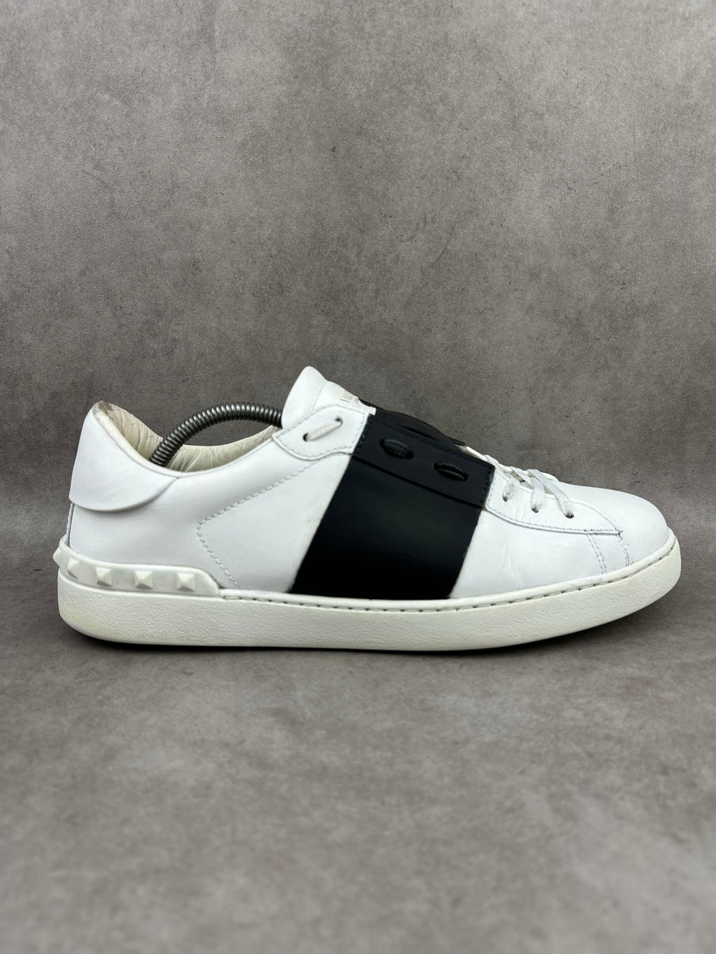 Valentino Garavani Open noire T44