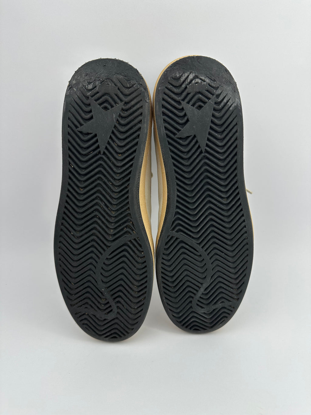 Golden Goose Ballstar Black/White  T38