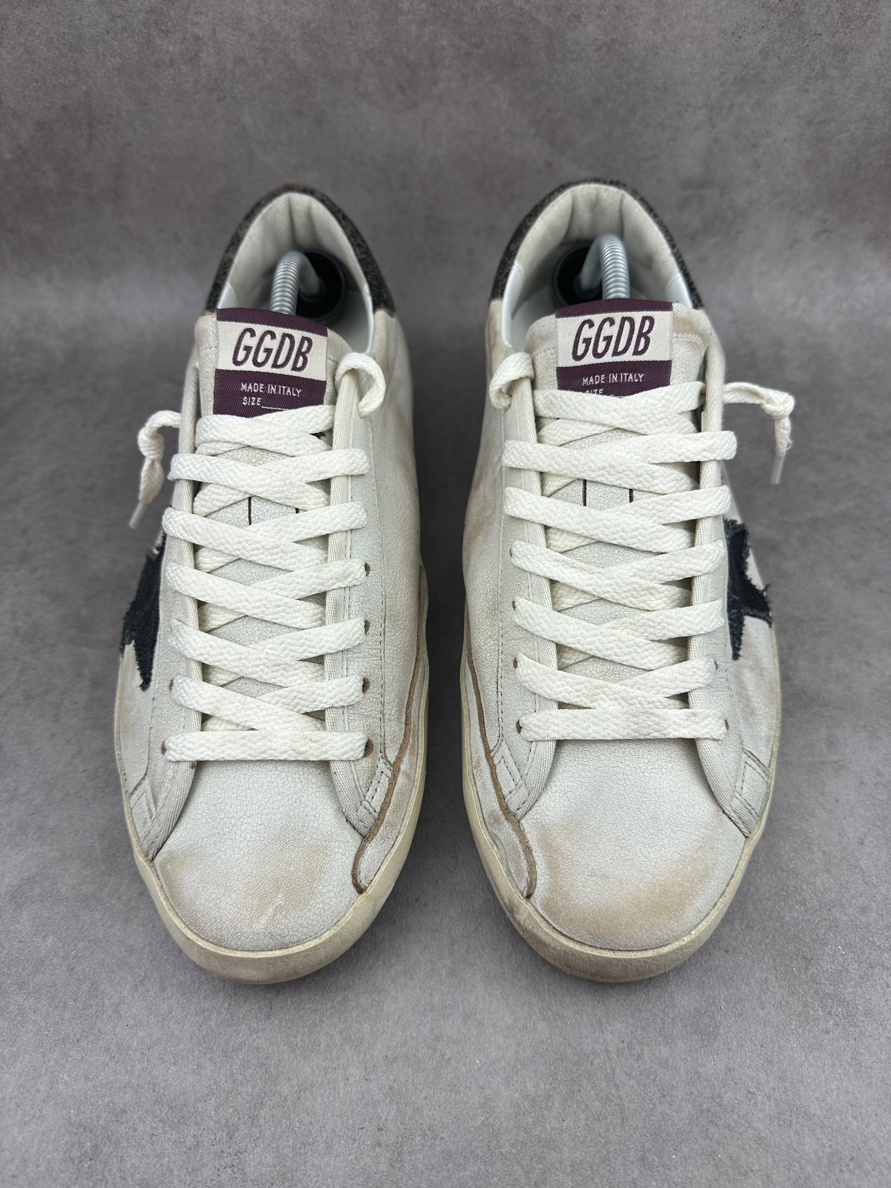 Golden Goose superstar T44