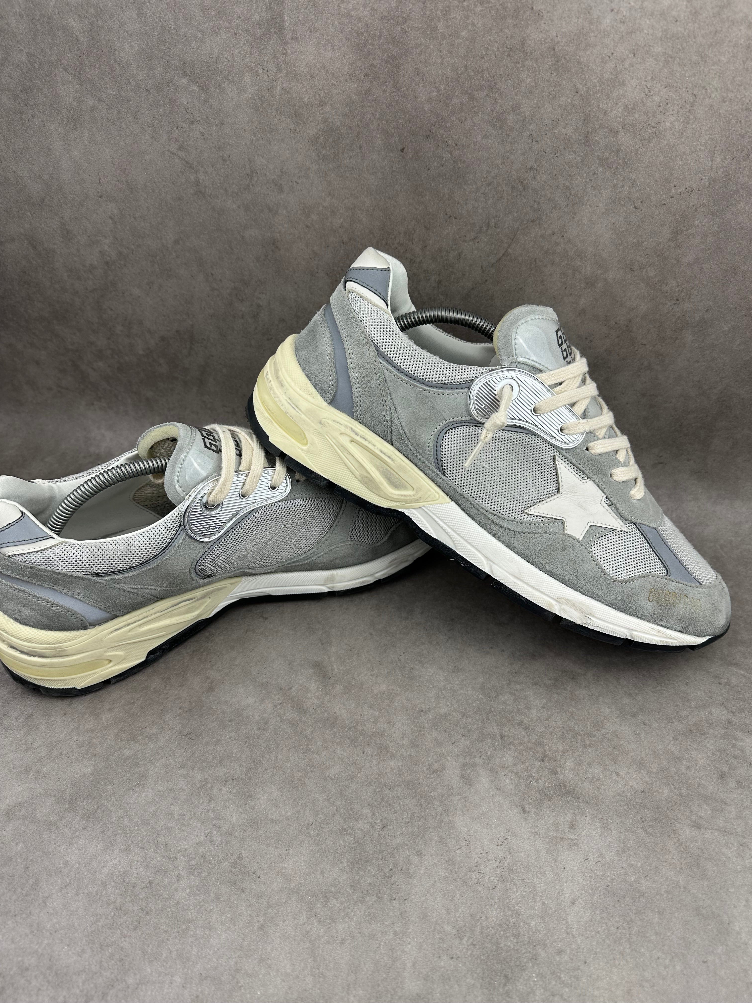 Golden Goose Dad star grise T44