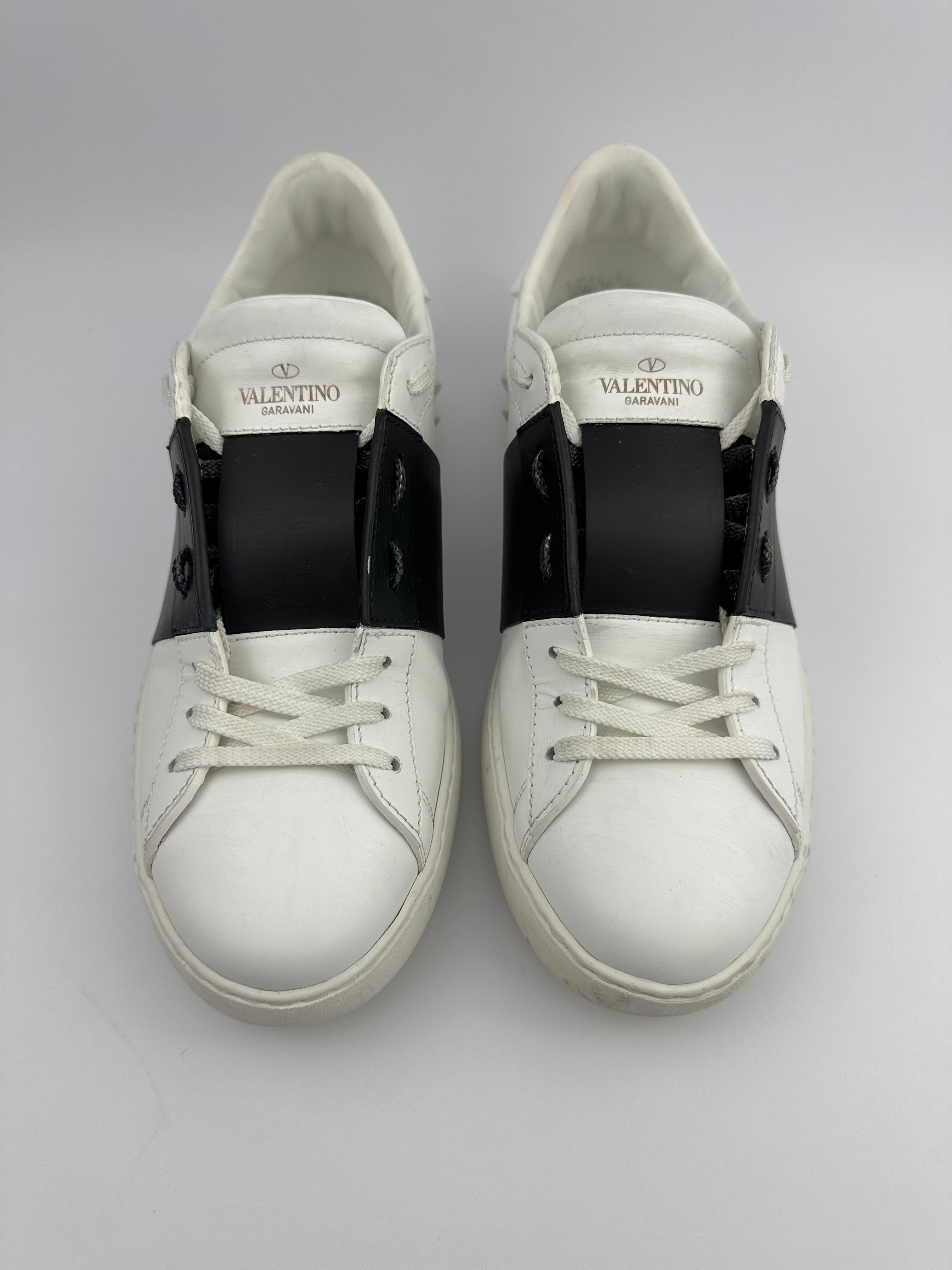 Valentino Garavani Open noire T41