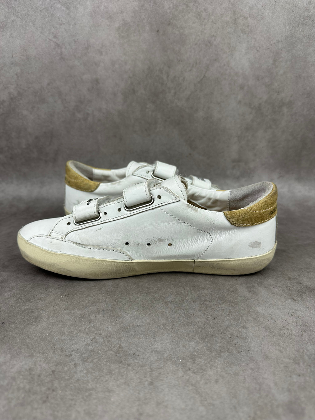 Golden Goose Superstar T35