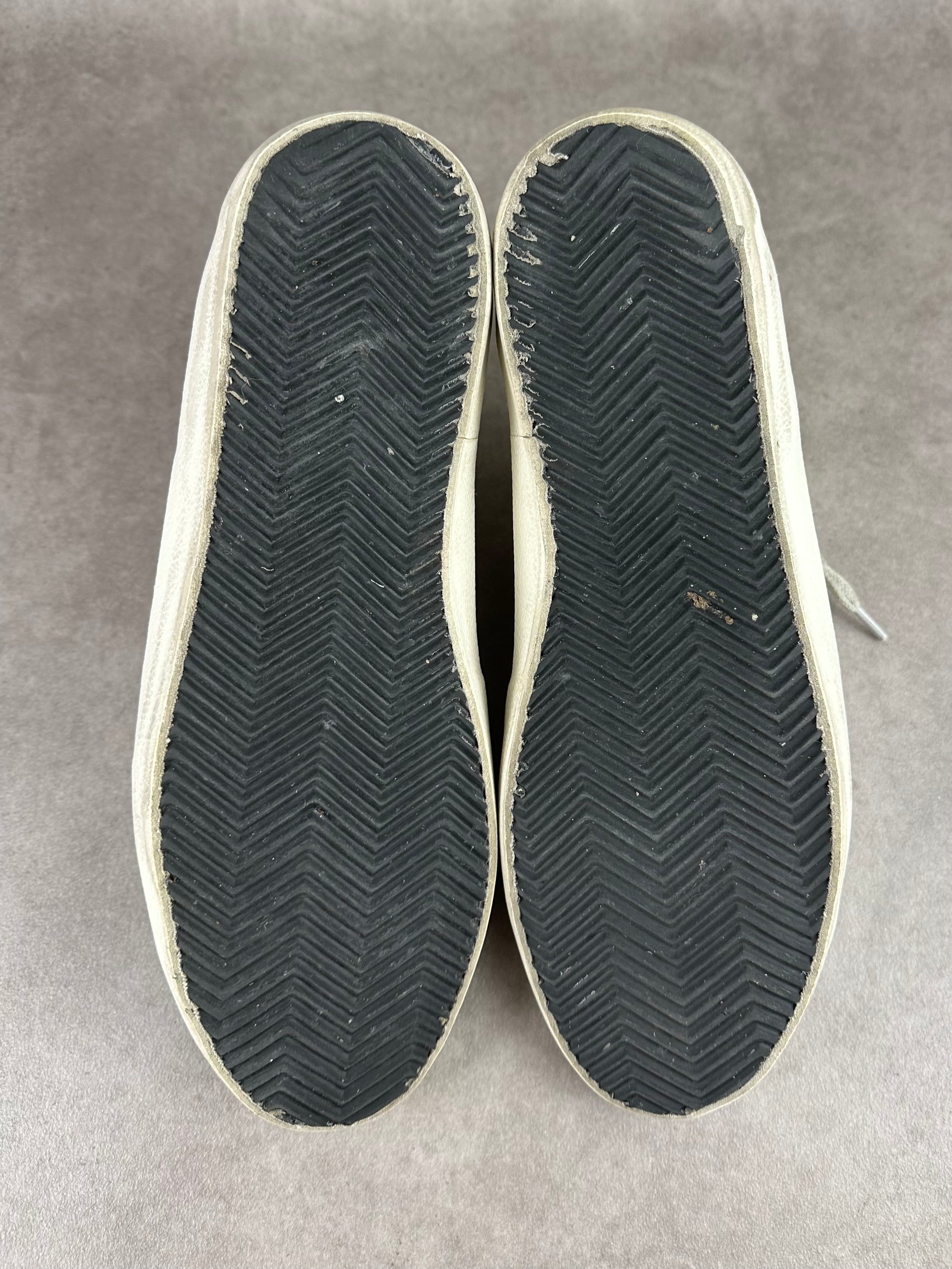 Golden Goose Superstar argenté T40-002