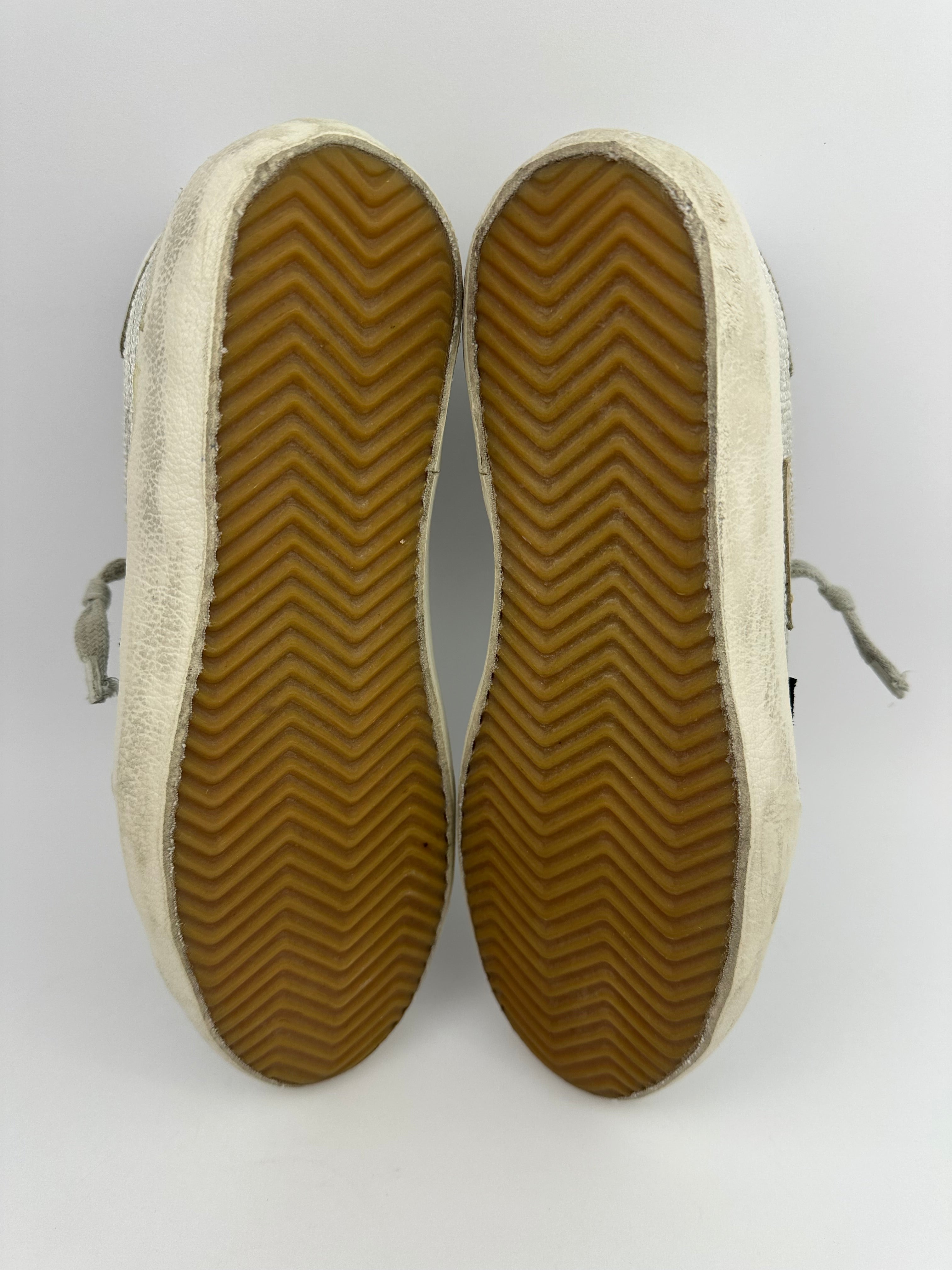 Golden Goose superstar T36