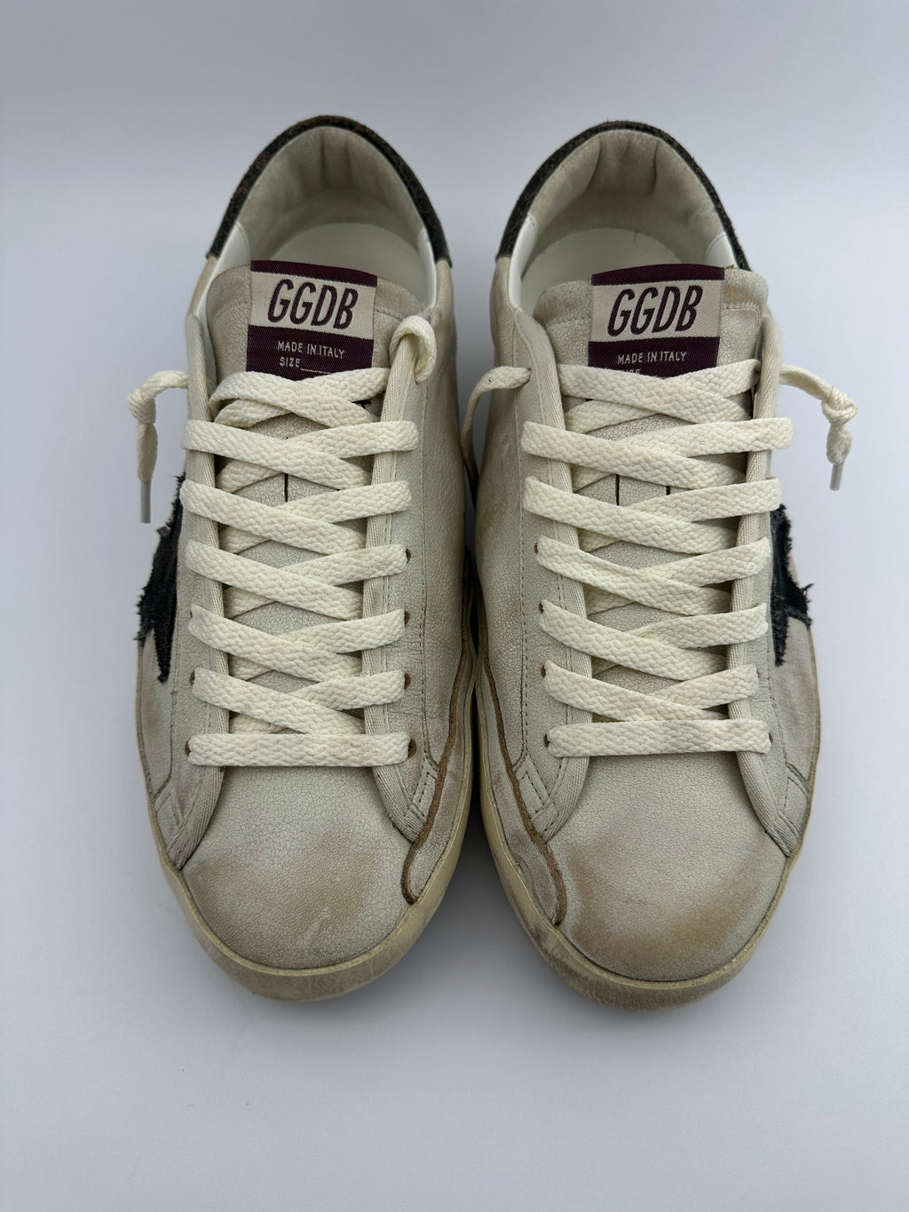 Golden Goose superstar T44