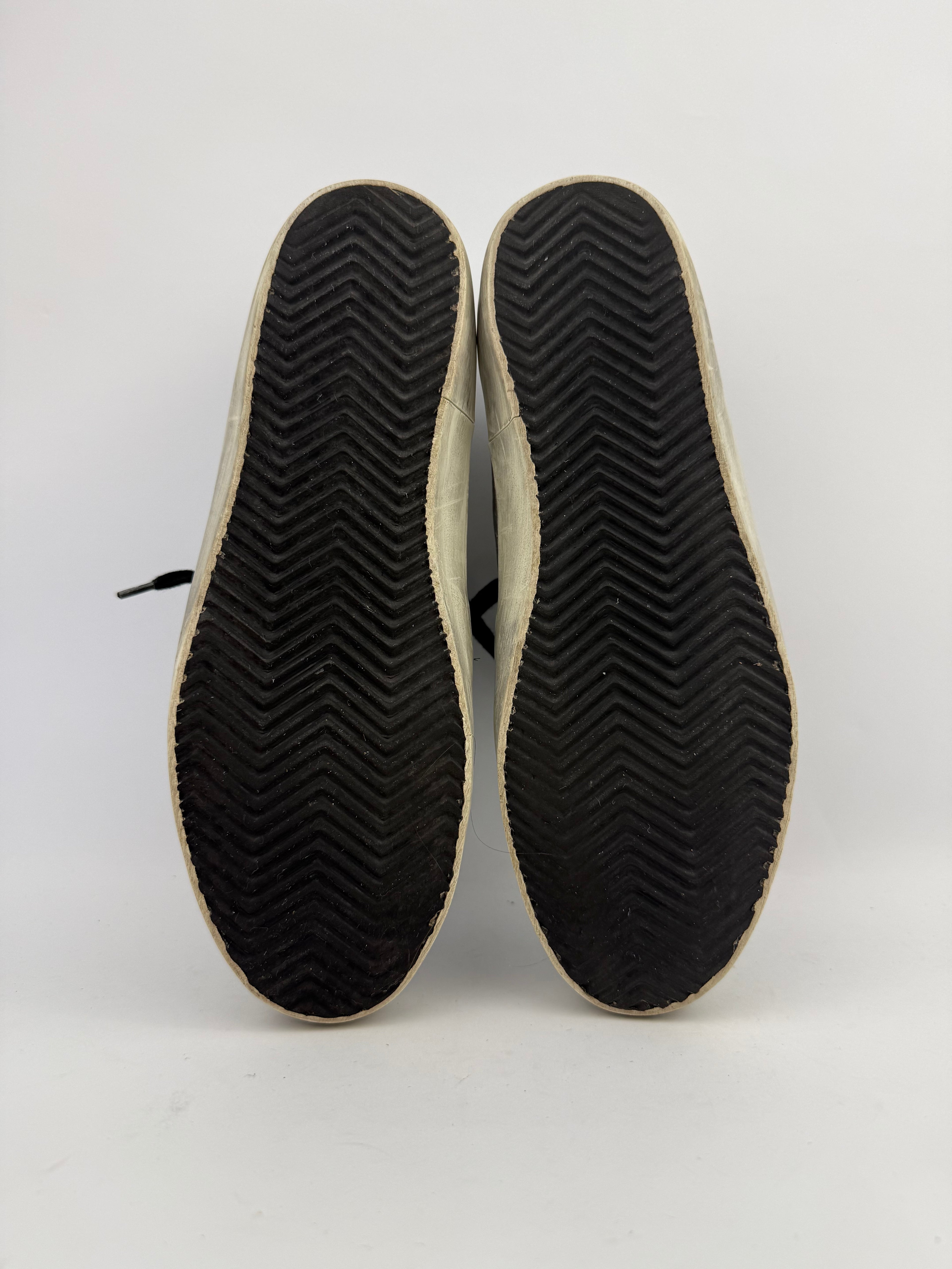 Golden Goose superstar T37