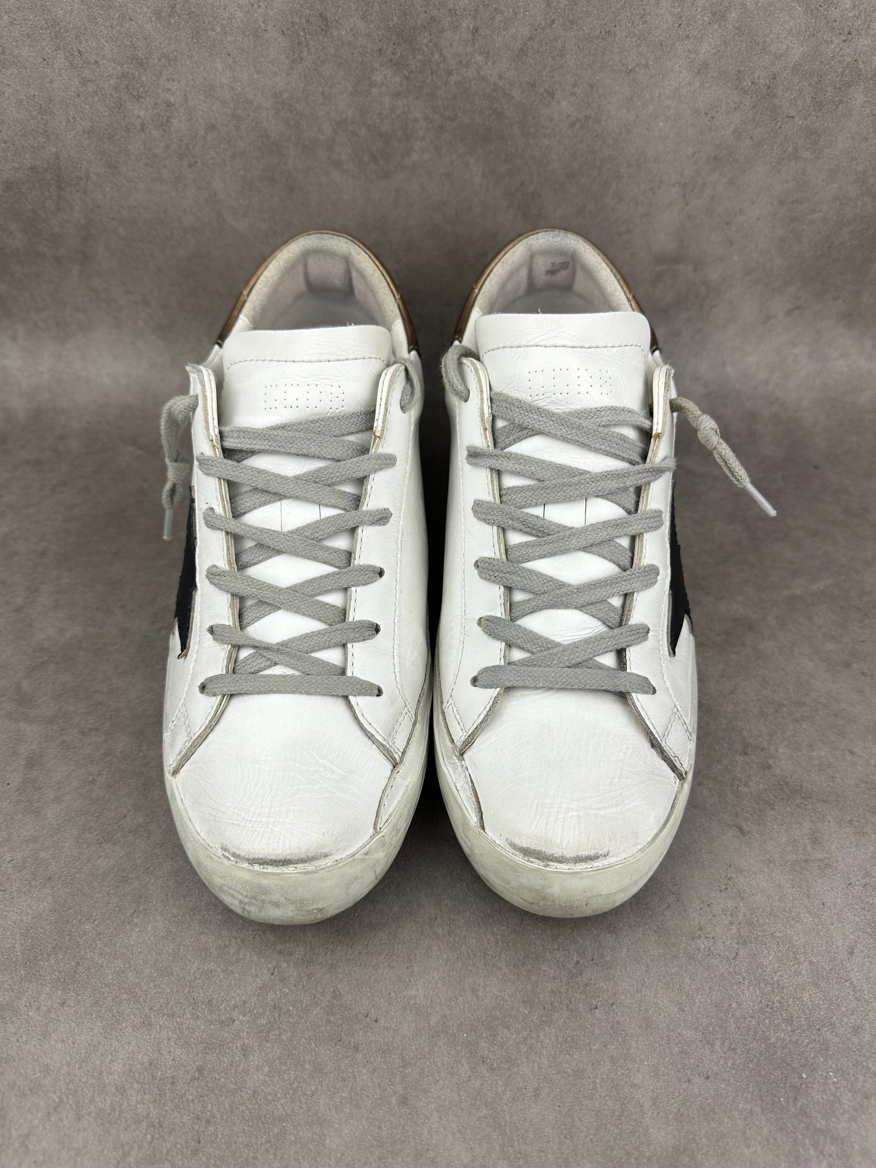 Golden Goose superstar étoile noire T38