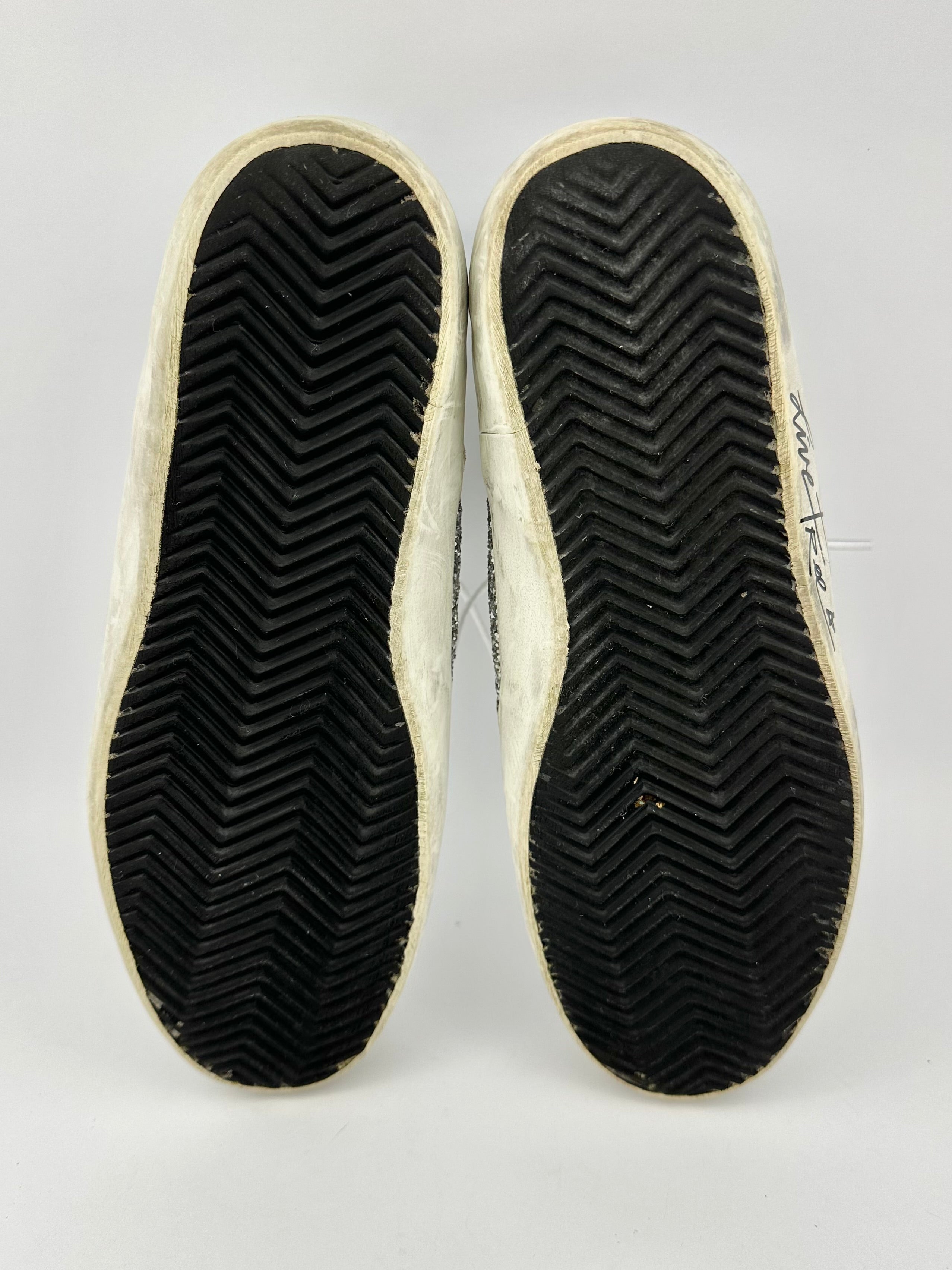 Golden Goose superstar T38