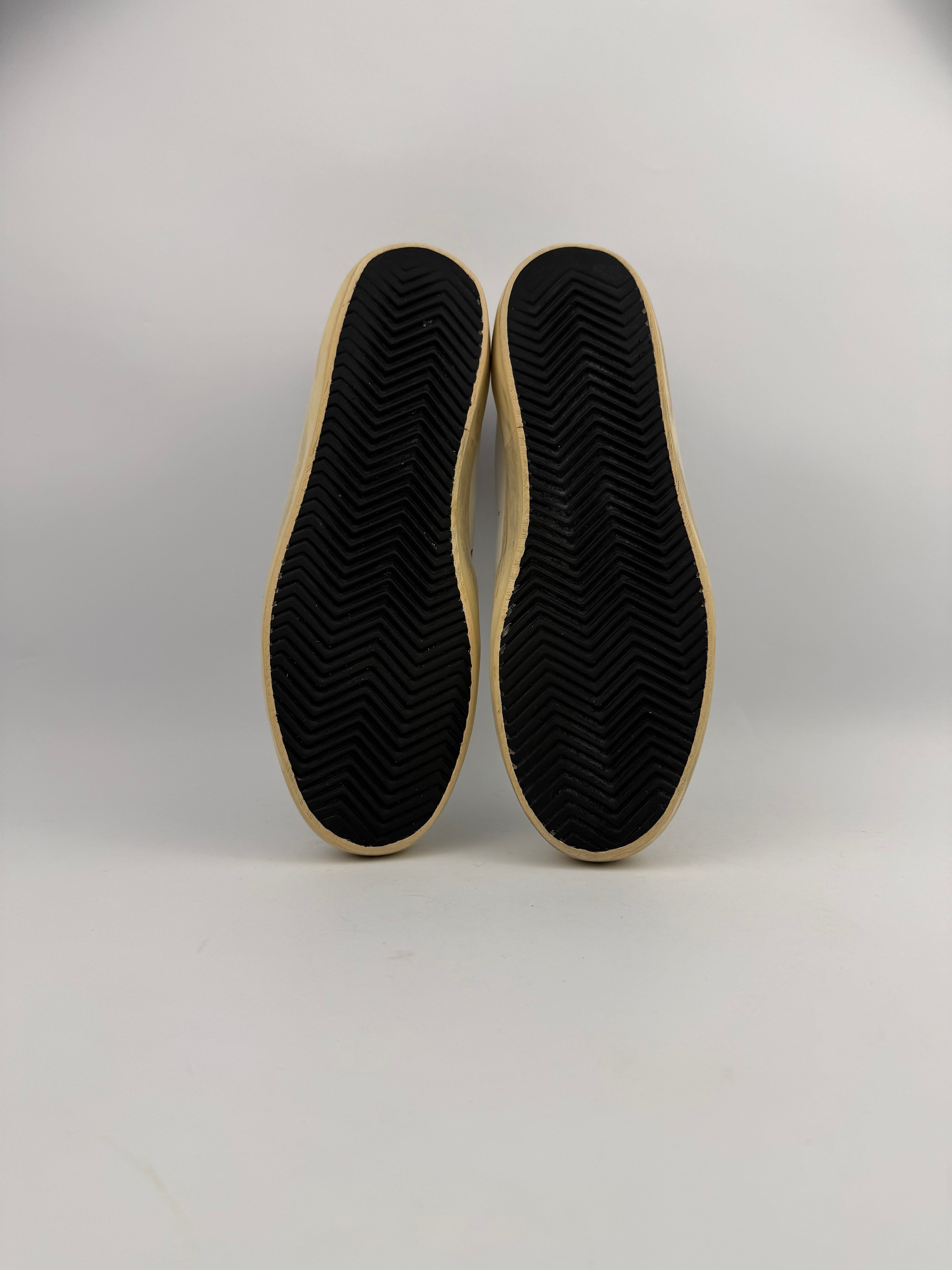 Golden Goose superstar T37