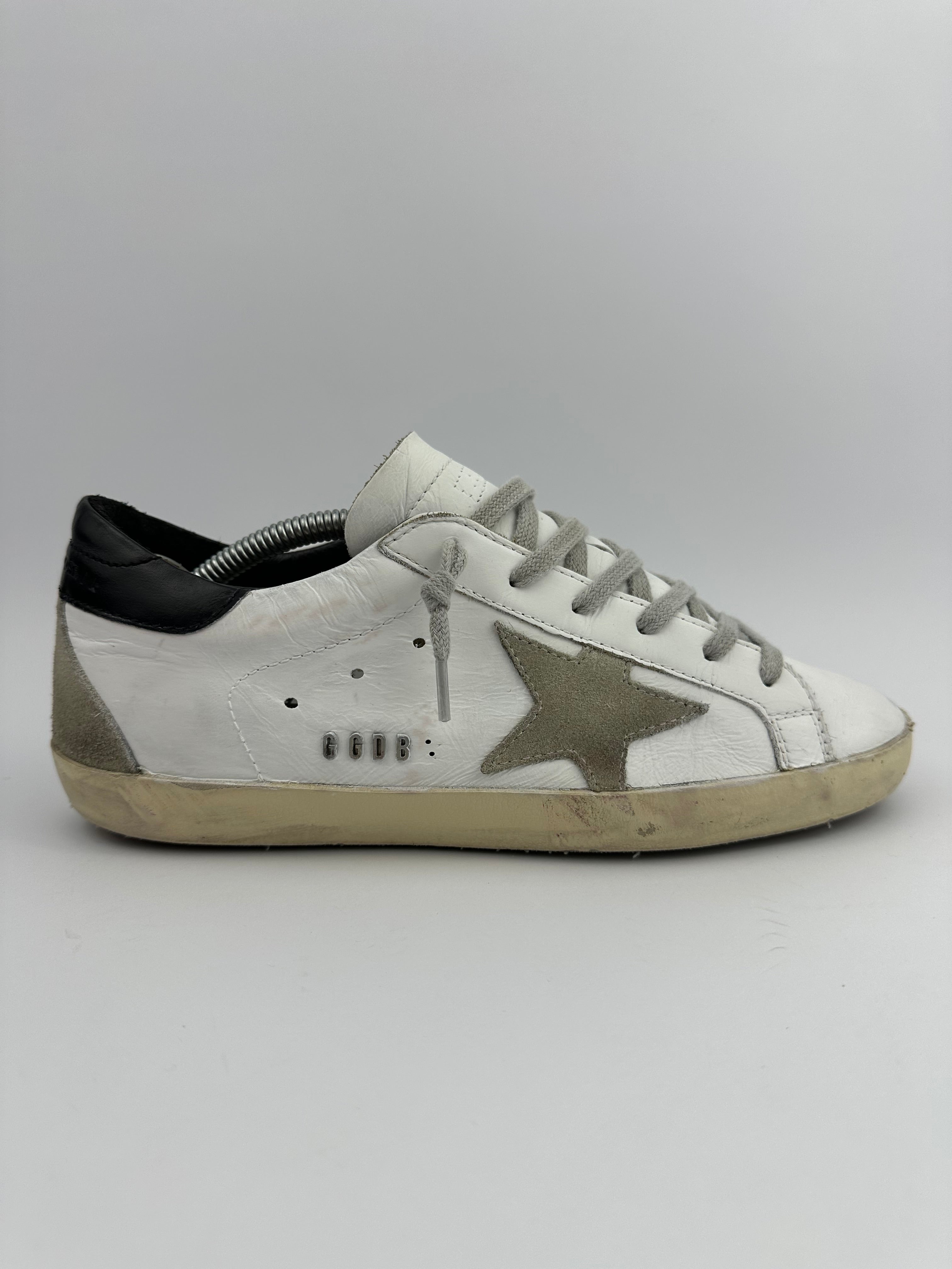 Golden Goose Superstar T37