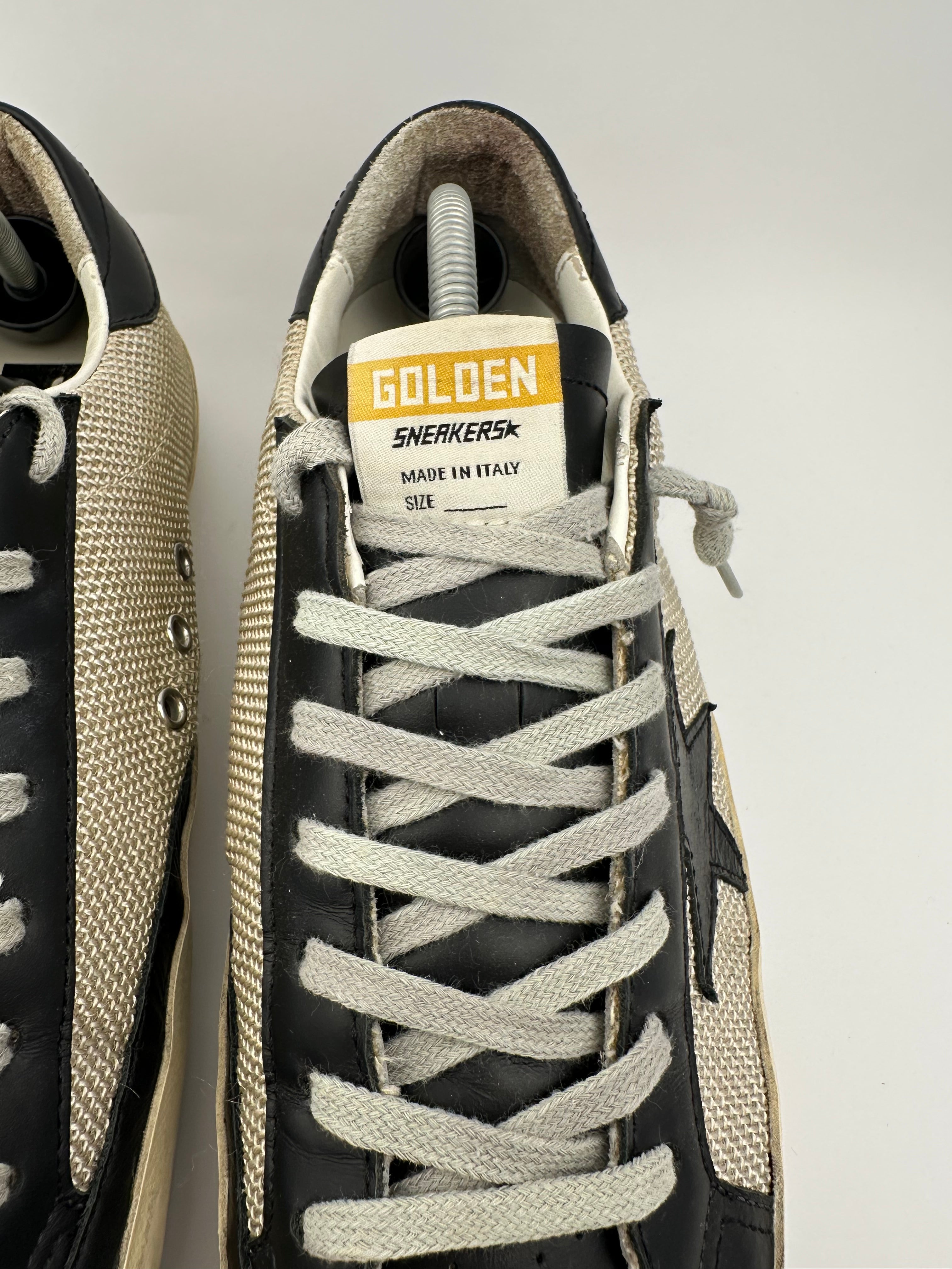 Golden Goose Superstar T44