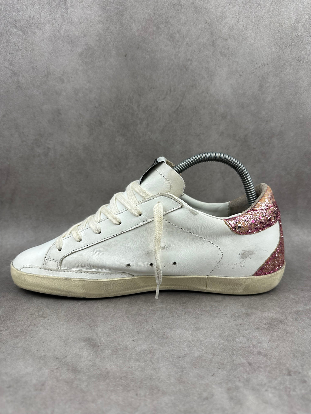 Golden Goose superstar T39