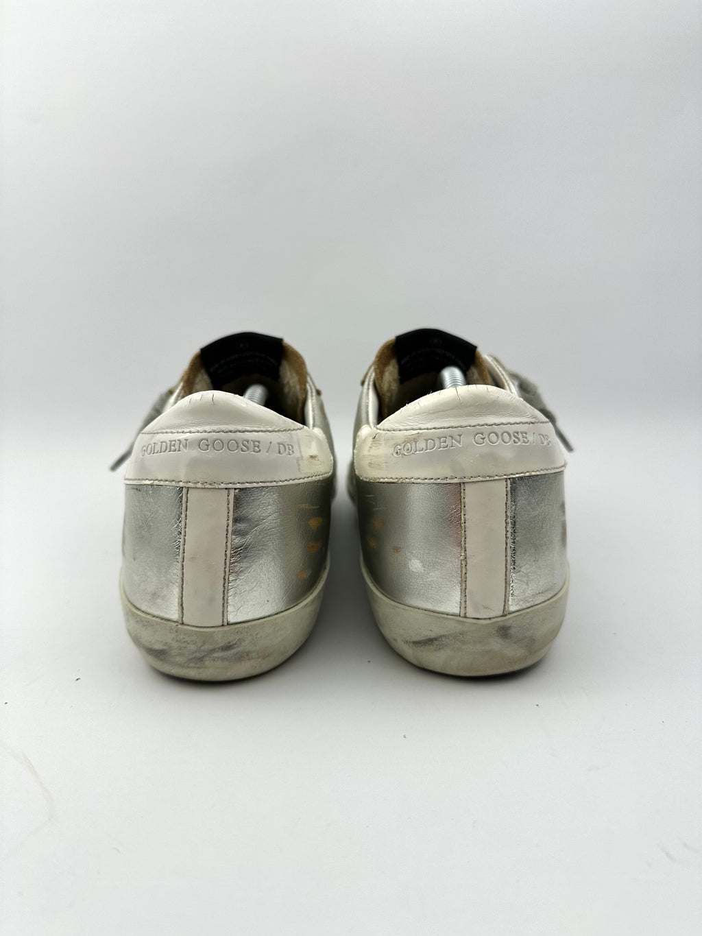 Golden Goose superstar T38