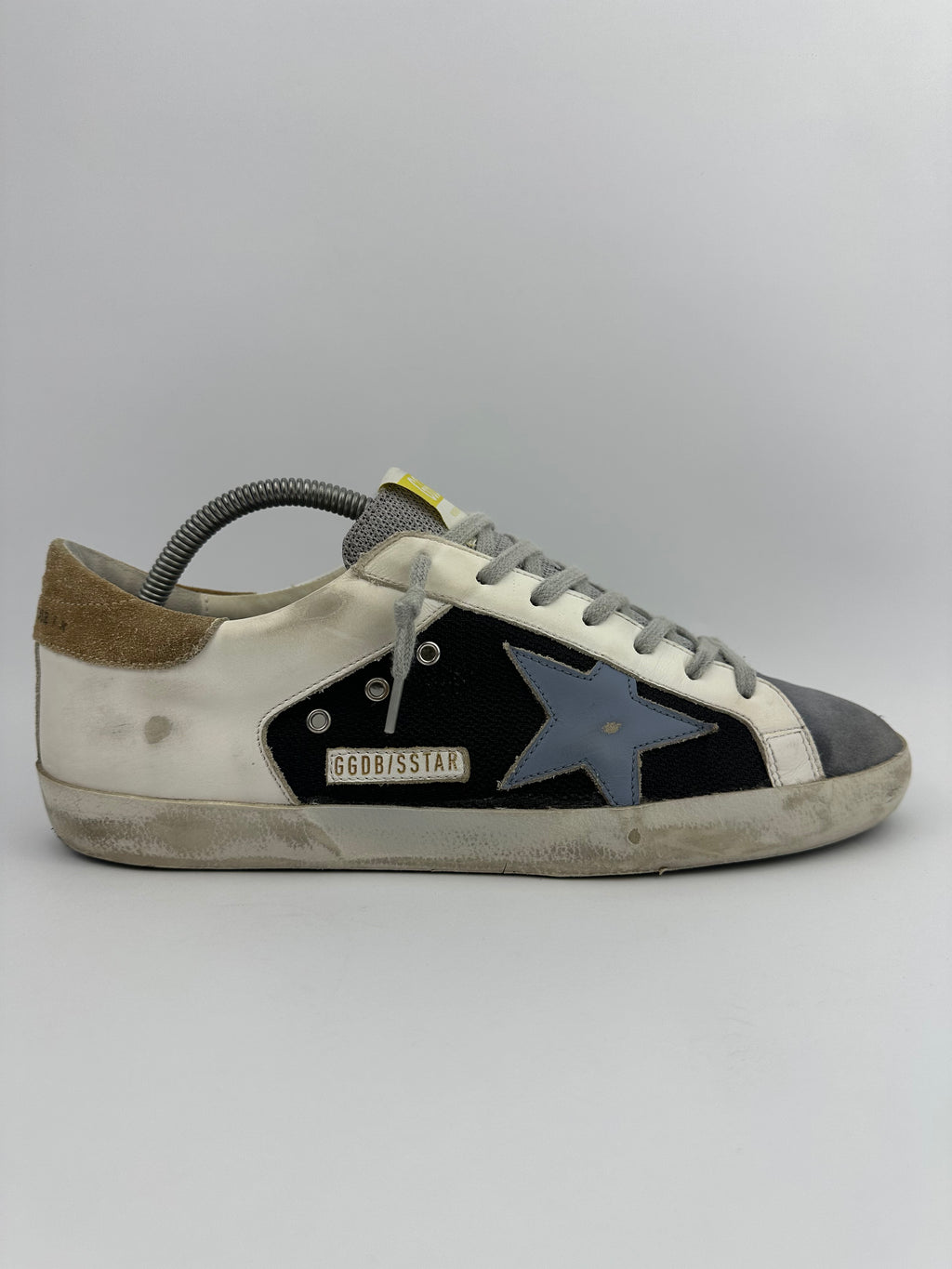 Golden Goose superstar T42
