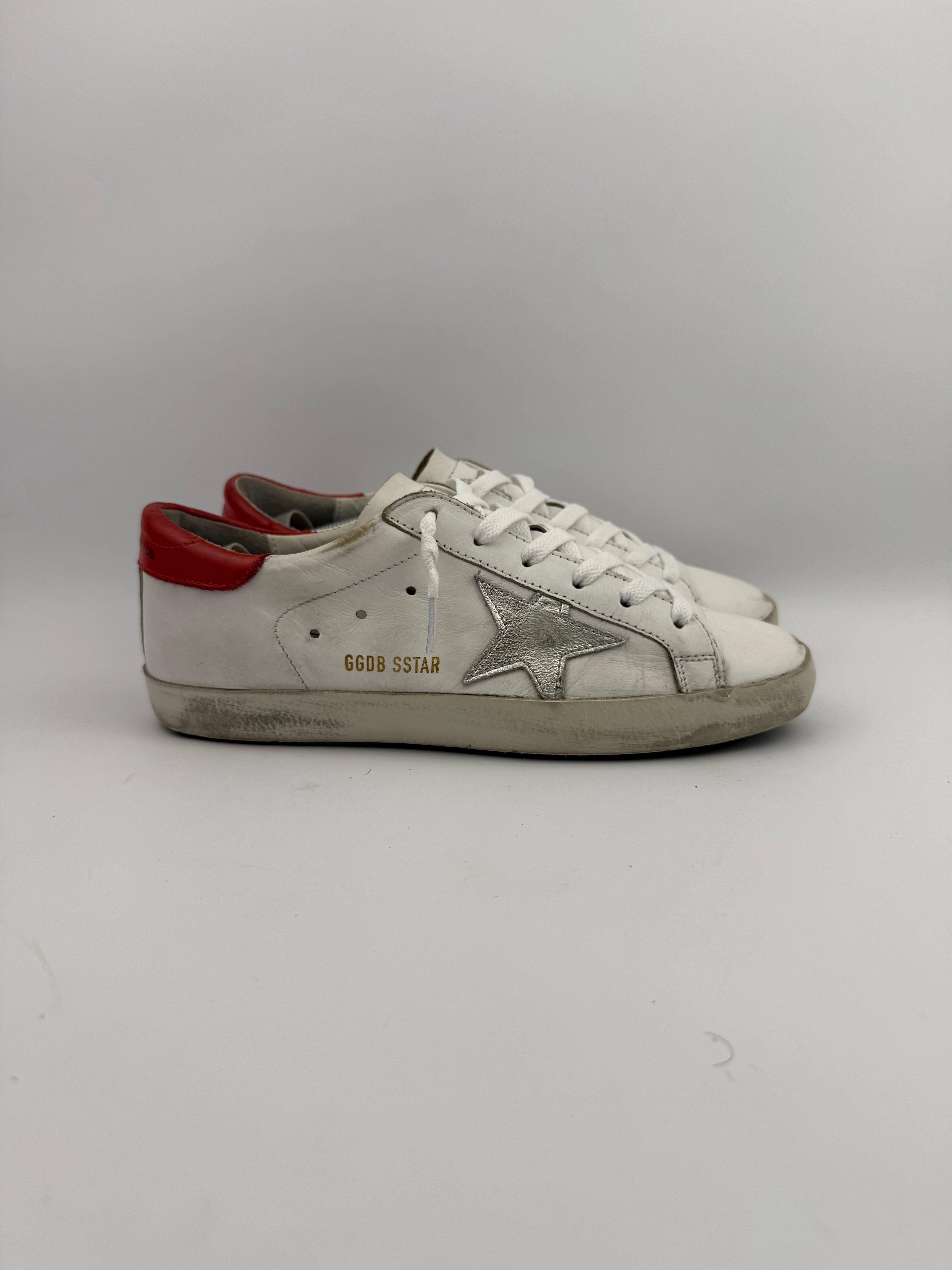 Golden Goose Superstar T39