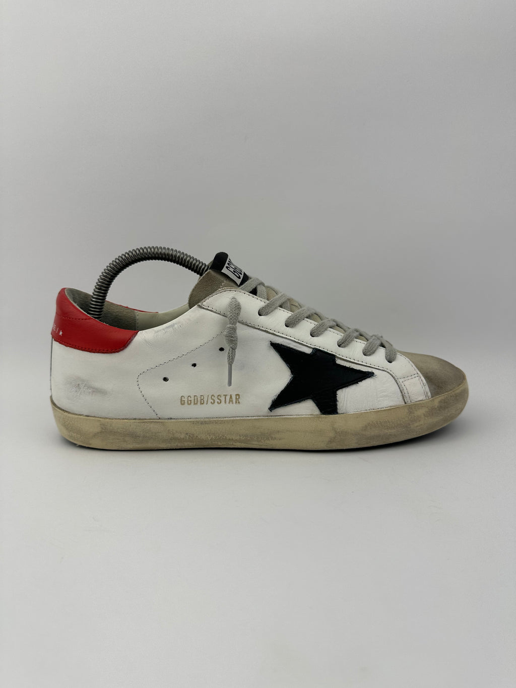 Golden Goose superstar T41