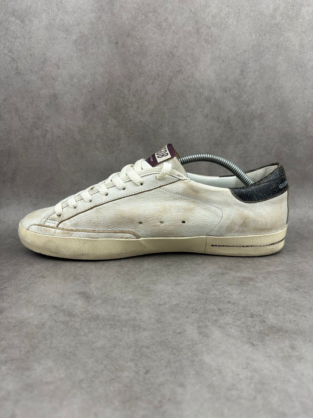 Golden Goose superstar T44