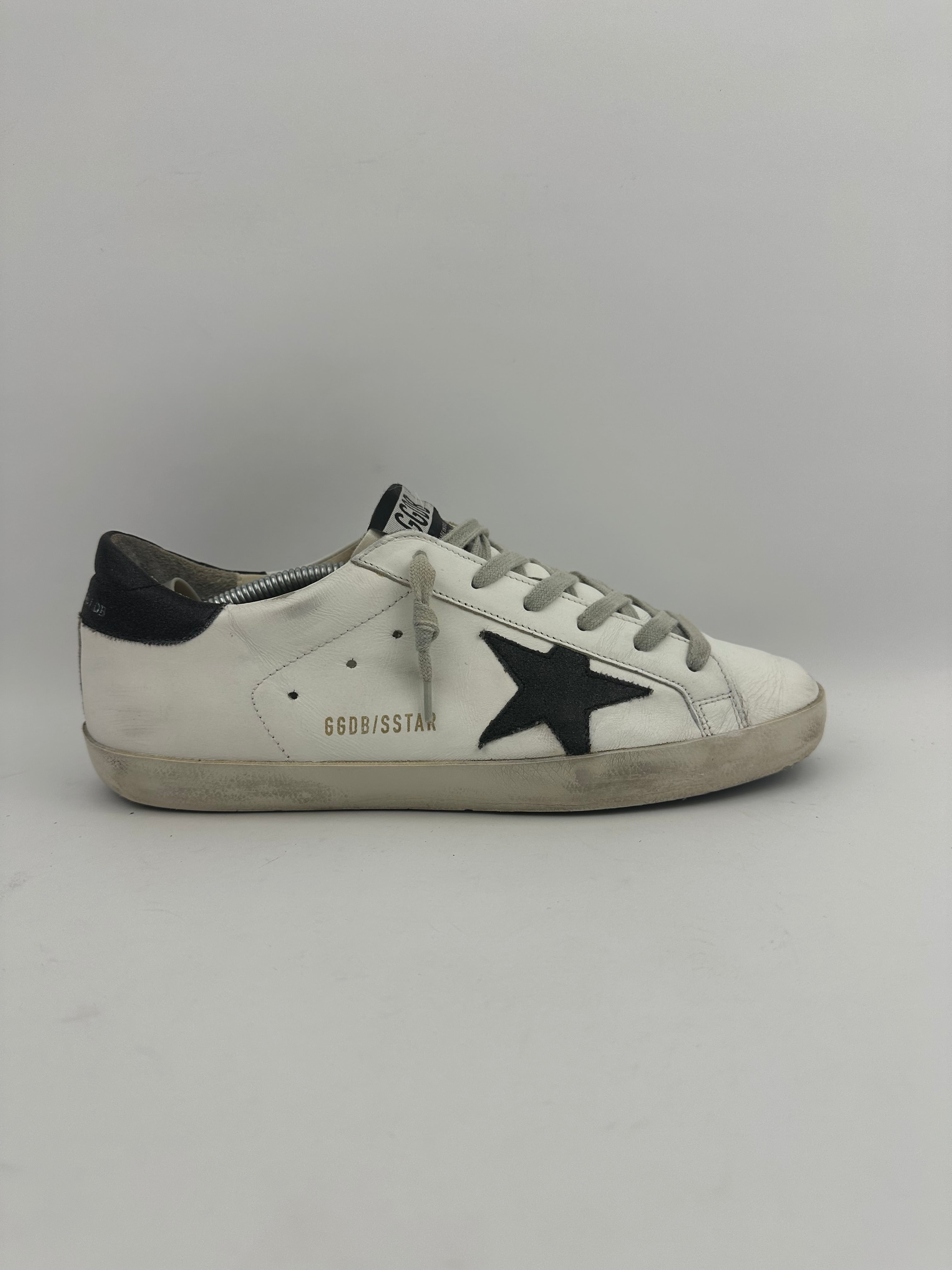 Golden Goose Superstar T39