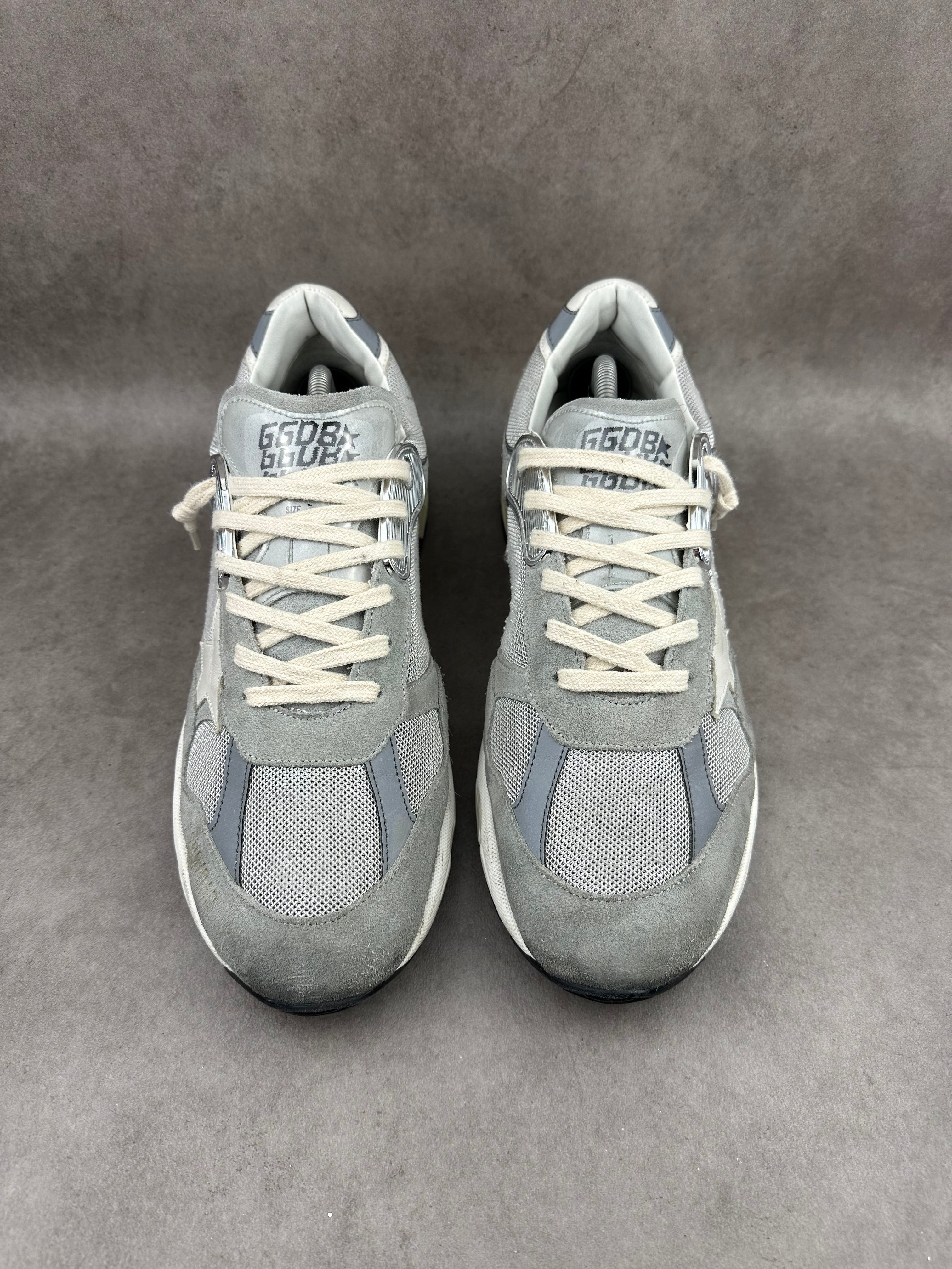 Golden Goose Dad star grise T44