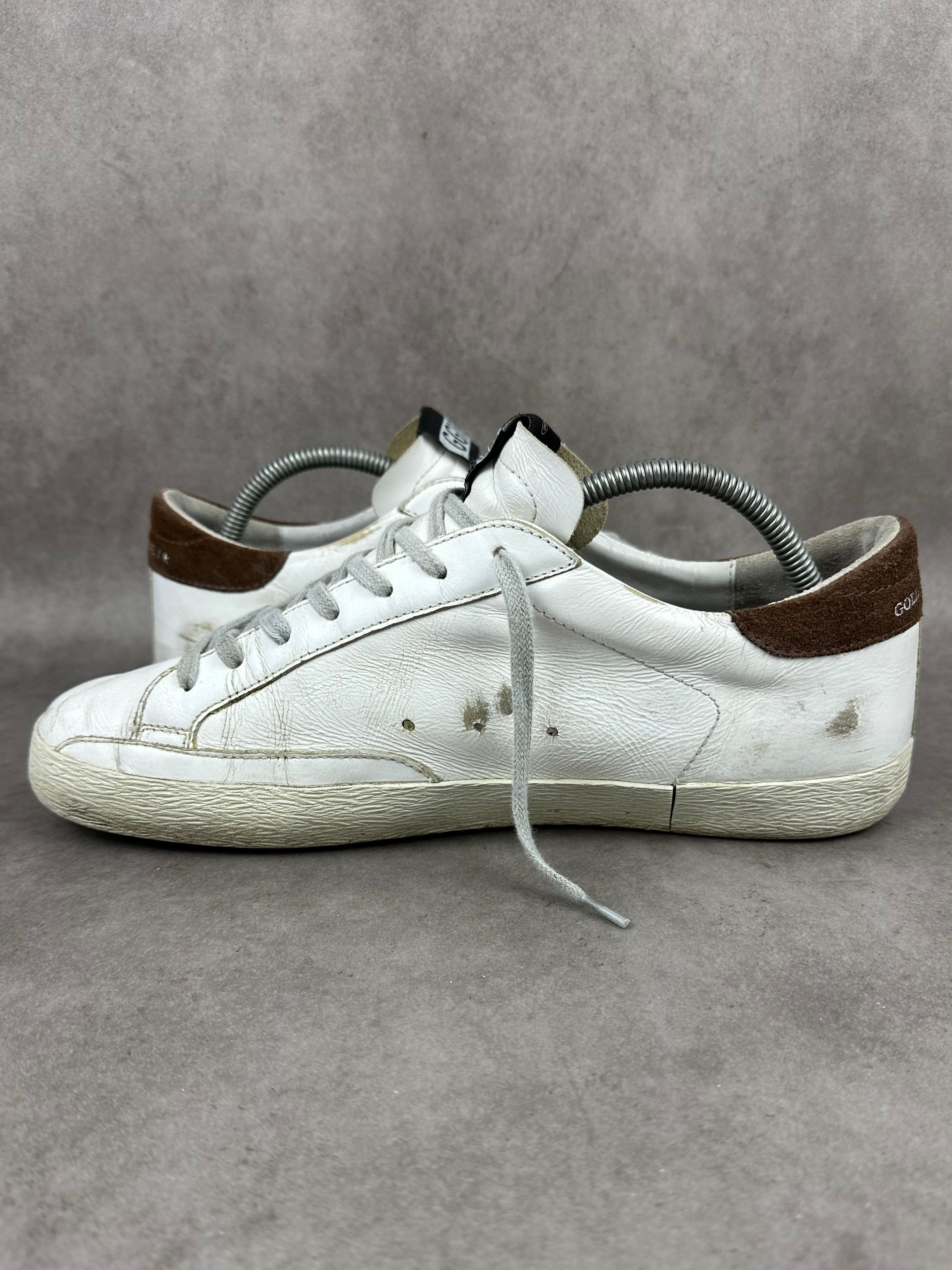 Golden Goose superstar T43